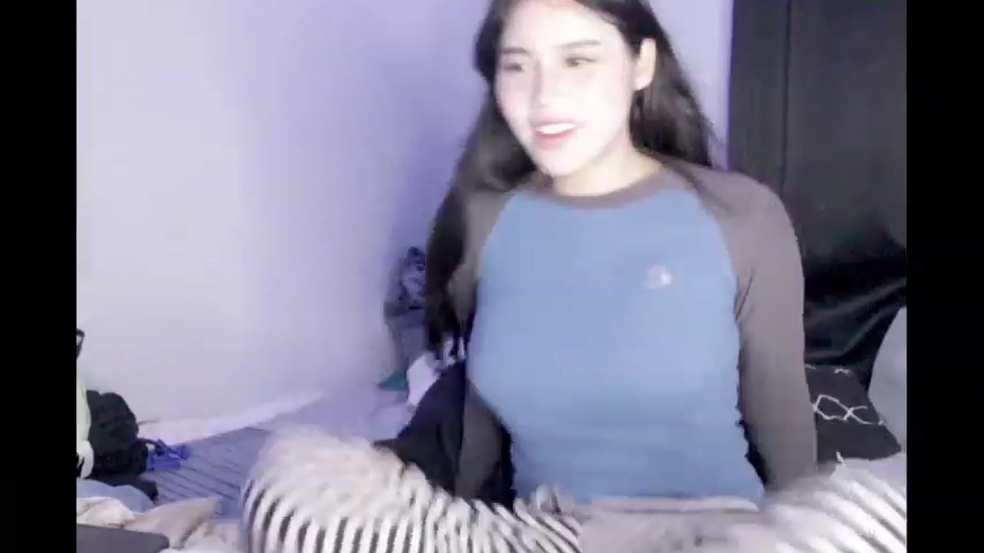 Gallery image thumbnail from BrokenRin's myfreecams stream on, 05/05/2023, 11:26 image 13 of 20