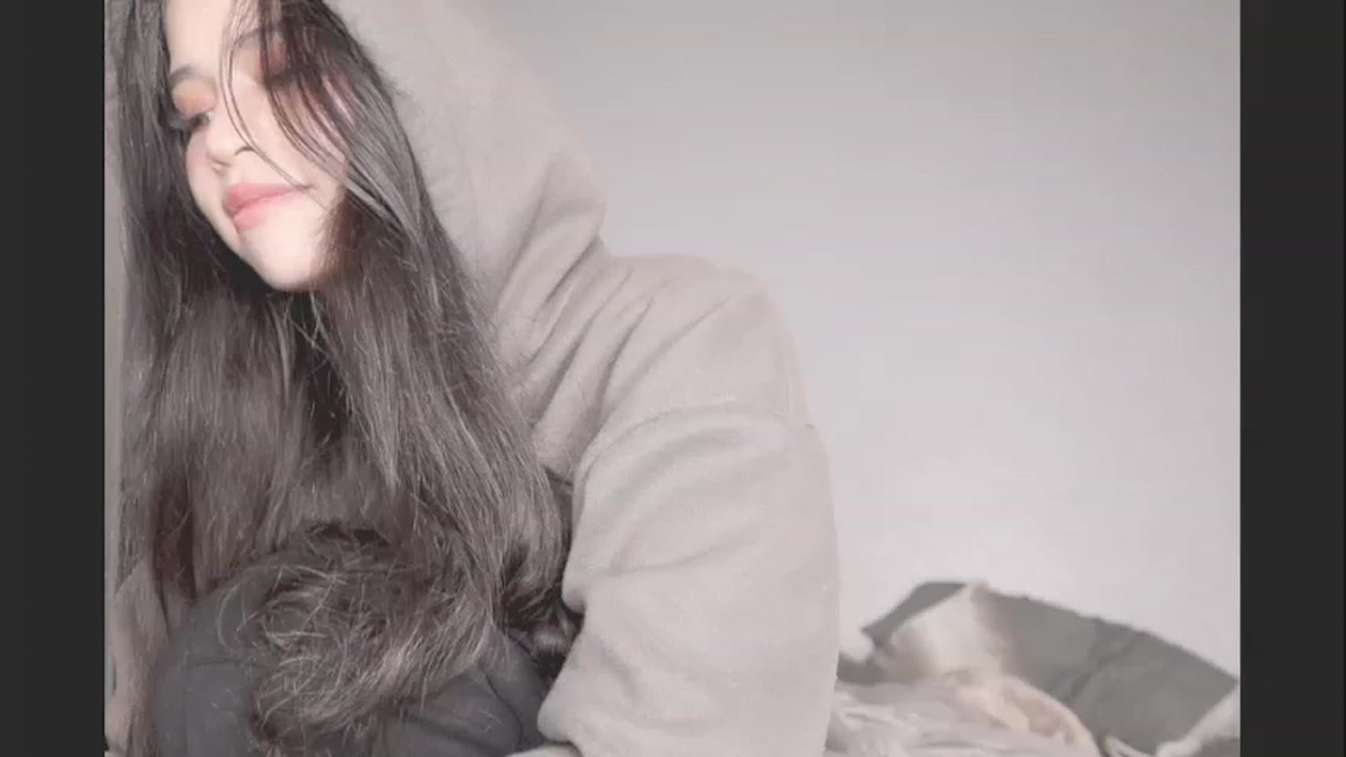 Gallery image thumbnail from BrokenRin's myfreecams stream on, 02/08/2024, 03:13 image 7 of 20