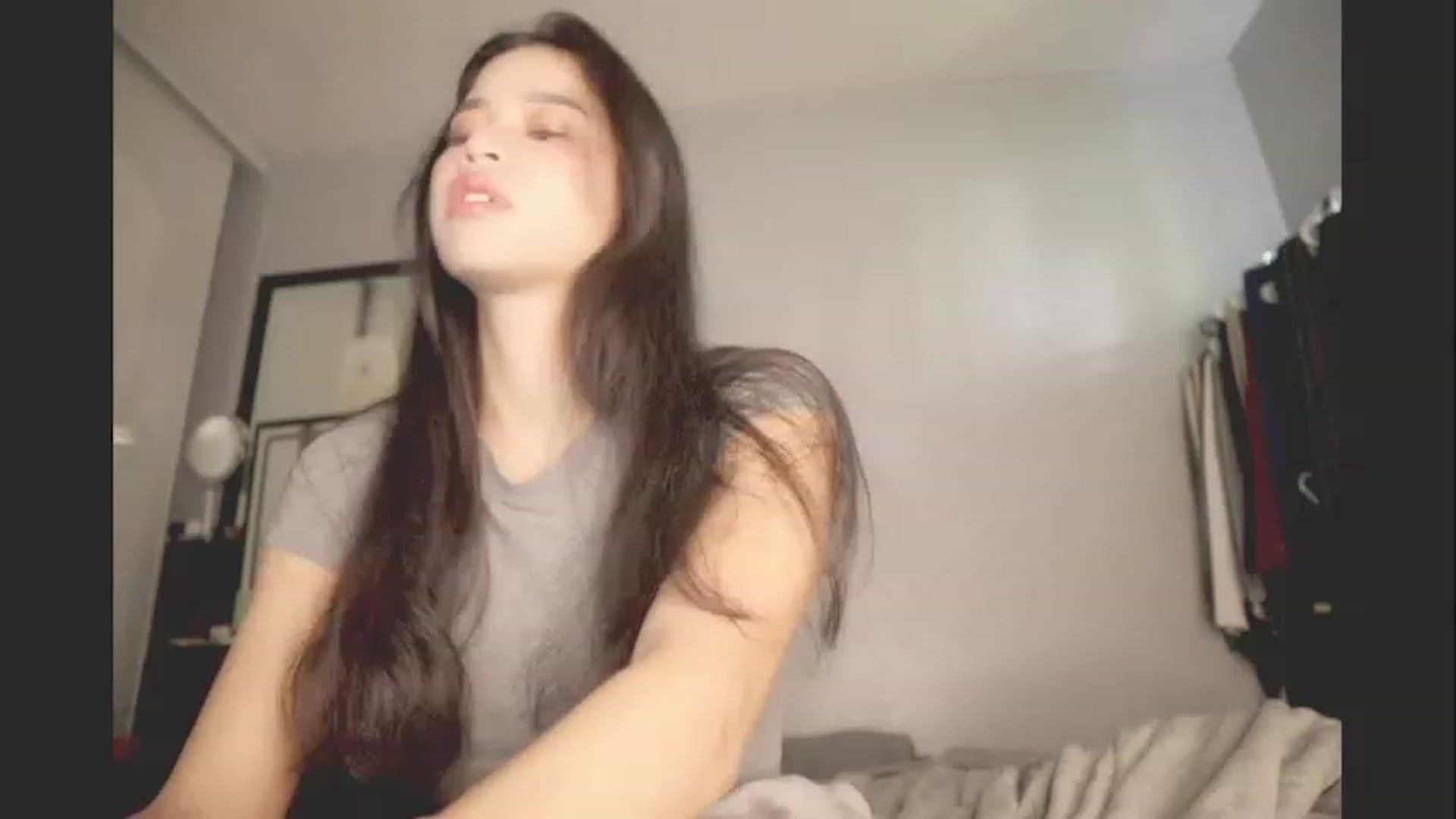 Gallery image thumbnail from BrokenRin's myfreecams stream on, 02/10/2024, 18:28 image 4 of 20