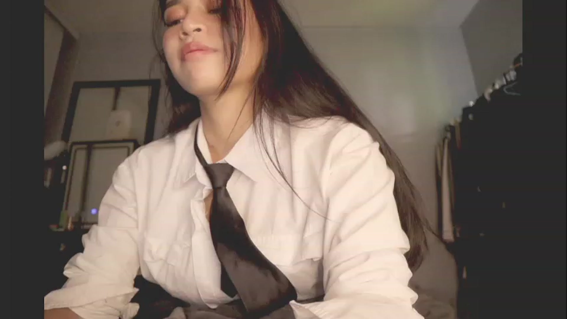 Gallery image thumbnail from BrokenRin's myfreecams stream on, 02/10/2024, 19:27 image 2 of 20