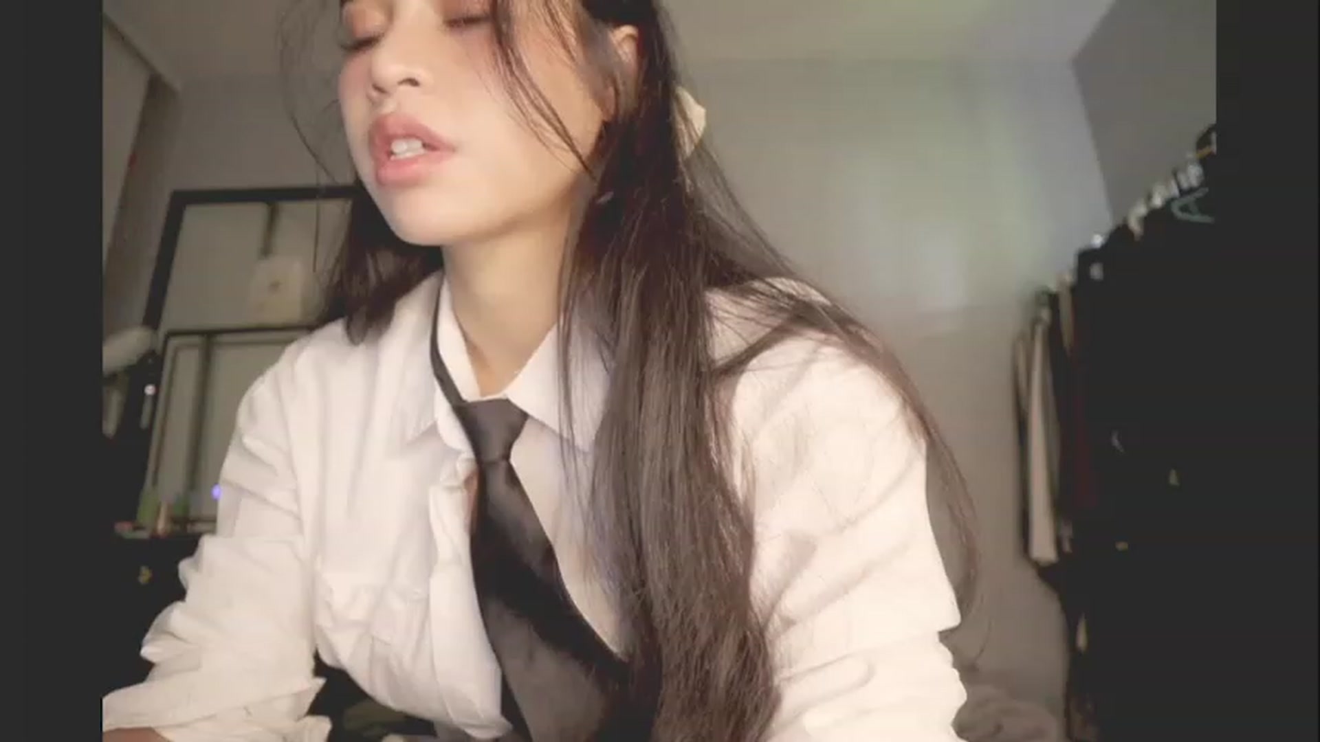 Gallery image thumbnail from BrokenRin's myfreecams stream on, 02/10/2024, 19:27 image 15 of 20