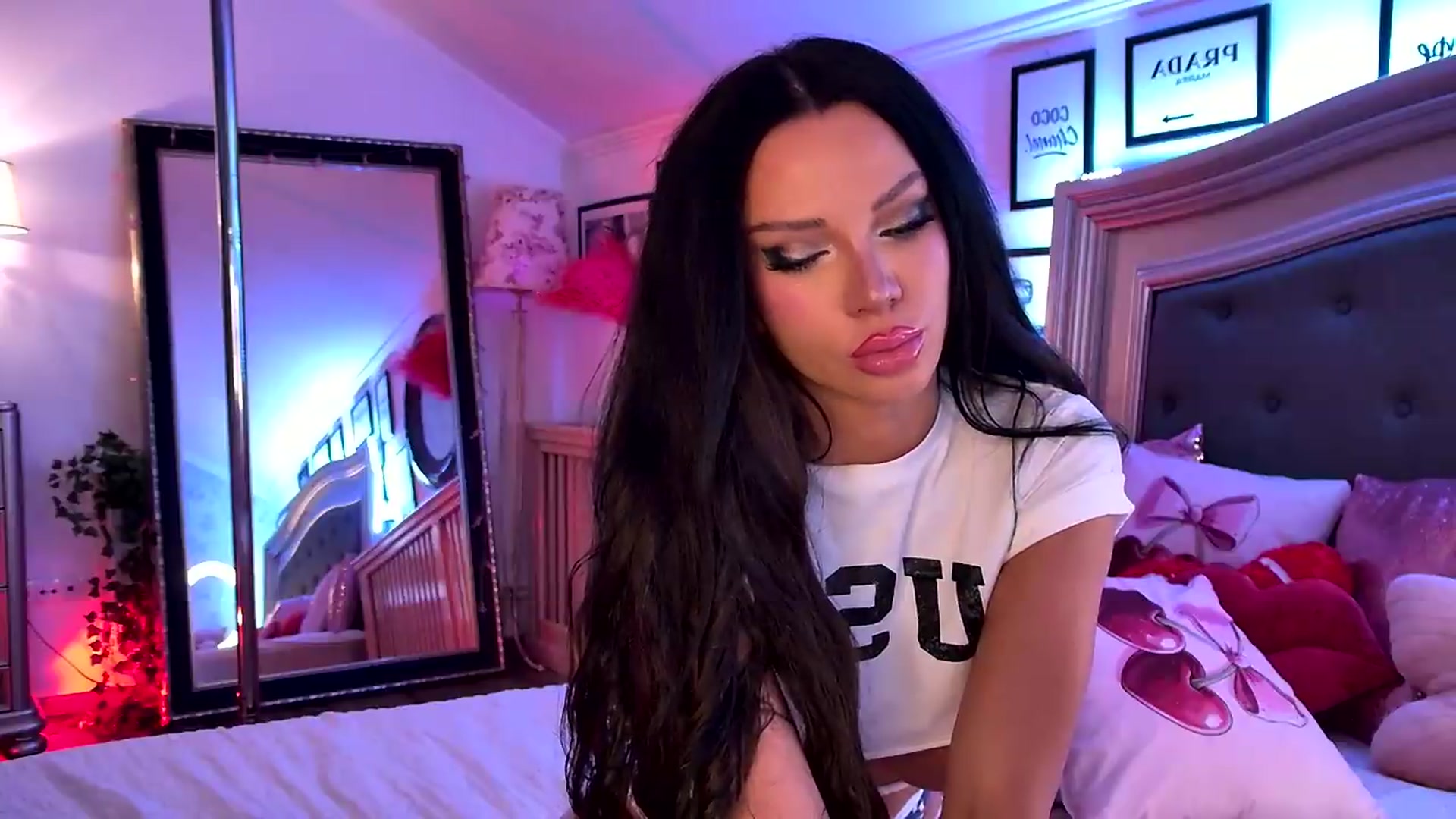 Gallery image thumbnail from BrookeAmber's myfreecams stream on, 08/28/2026, 17:35 image 6 of 20