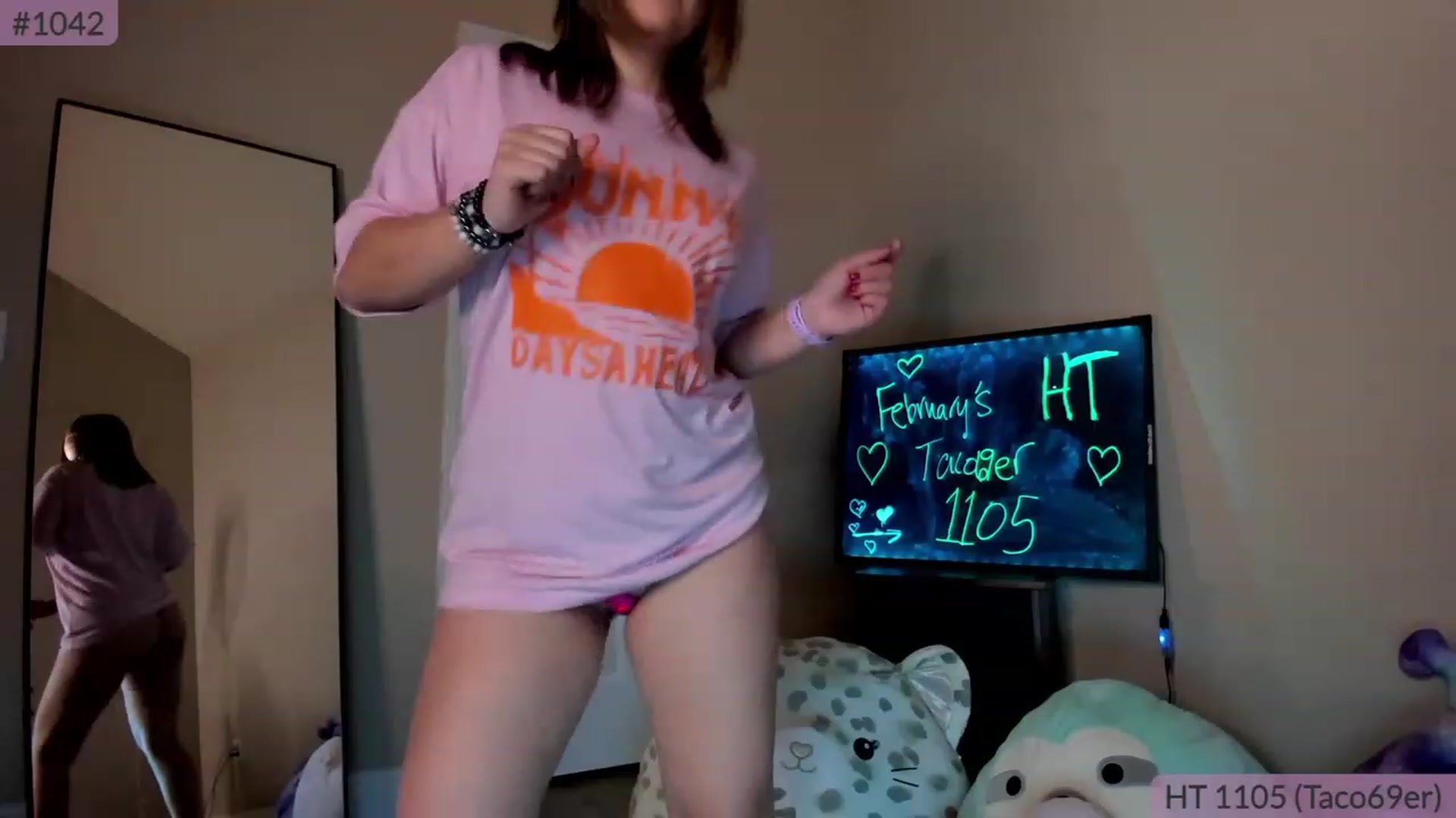 Gallery image thumbnail from BrookeBee's myfreecams stream on, 02/20/2023, 24:17 image 17 of 20