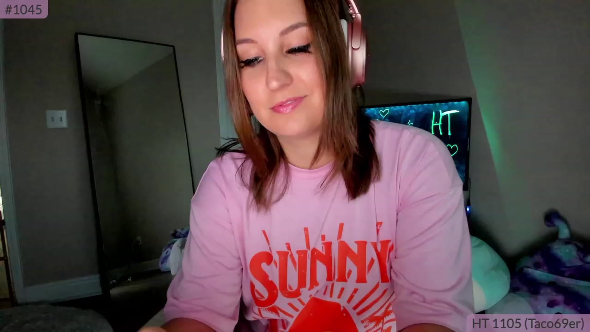 Gallery image thumbnail from BrookeBee's myfreecams stream on, 02/20/2023, 24:17 image 7 of 20