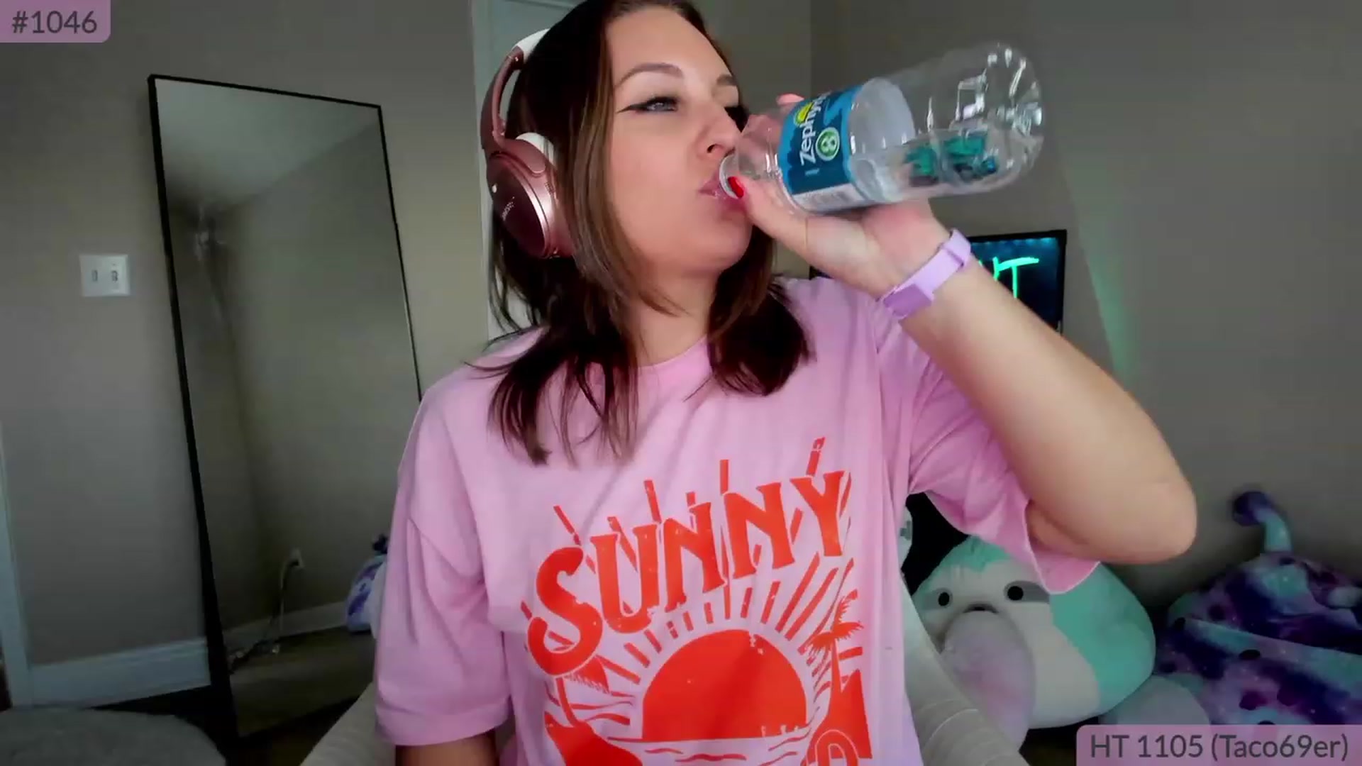 Gallery image thumbnail from BrookeBee's myfreecams stream on, 02/20/2023, 24:17 image 3 of 20
