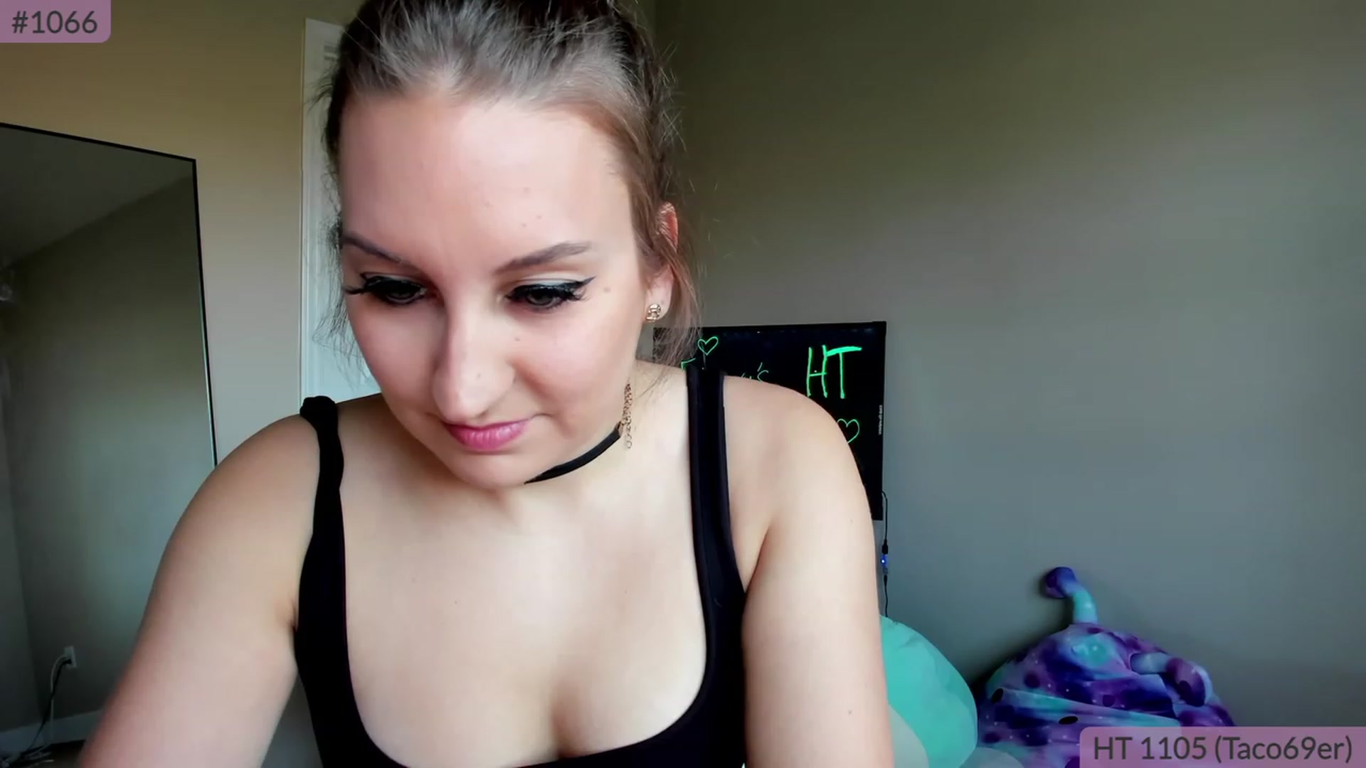 Gallery image thumbnail from BrookeBee's myfreecams stream on, 02/20/2023, 23:00 image 14 of 20