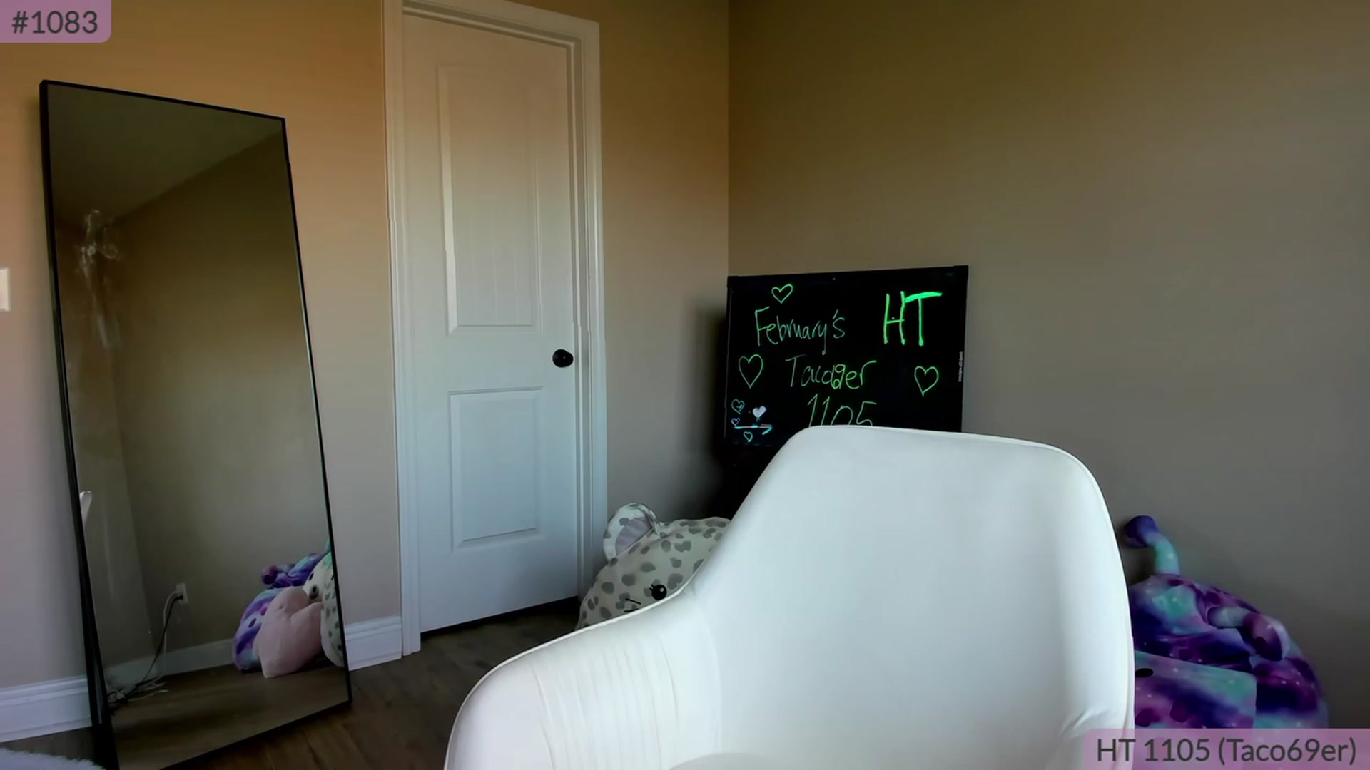 Gallery image thumbnail from BrookeBee's myfreecams stream on, 02/20/2023, 23:00 image 10 of 20