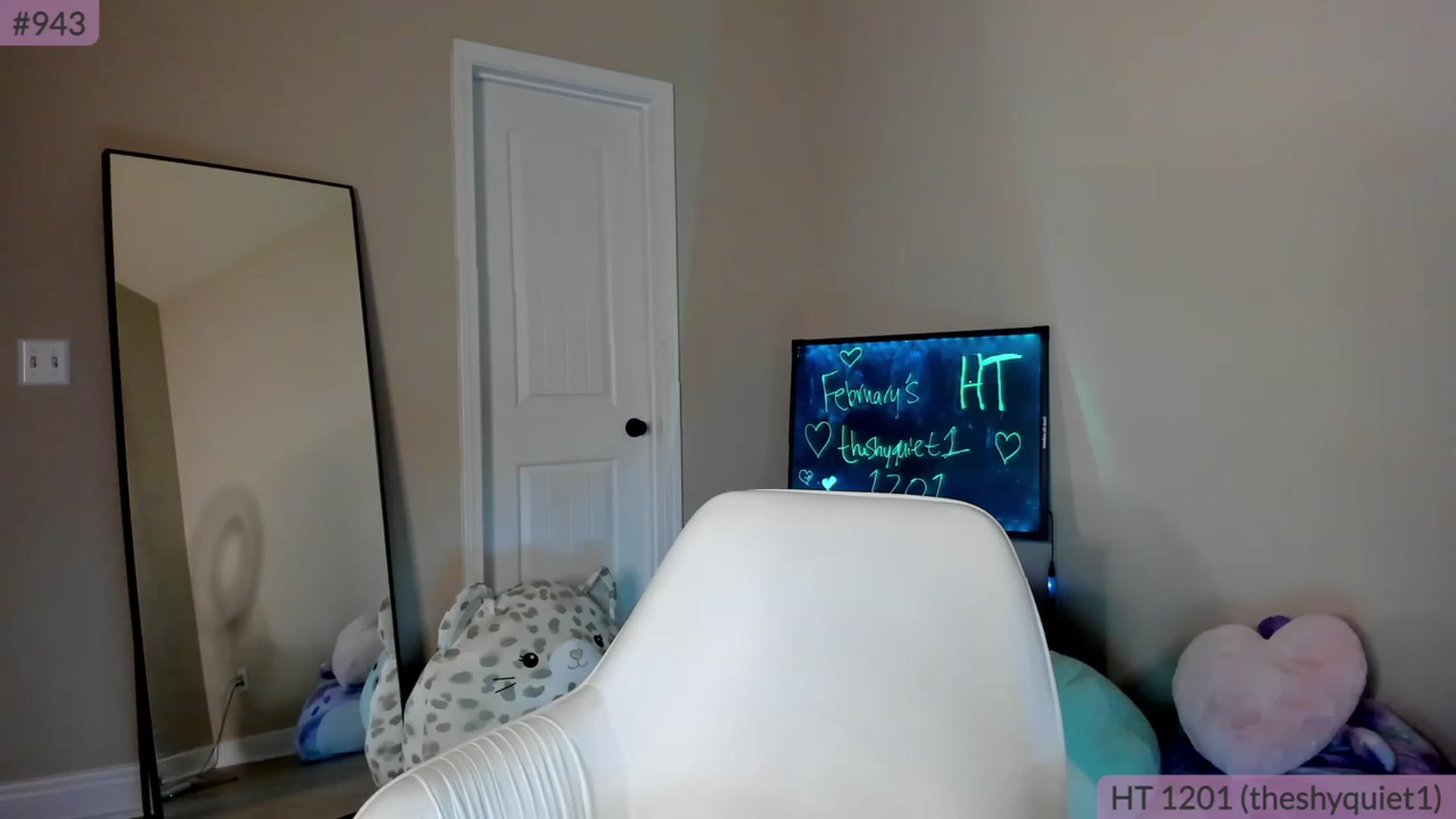 Gallery image thumbnail from BrookeBee's myfreecams stream on, 03/01/2023, 24:16 image 20 of 20
