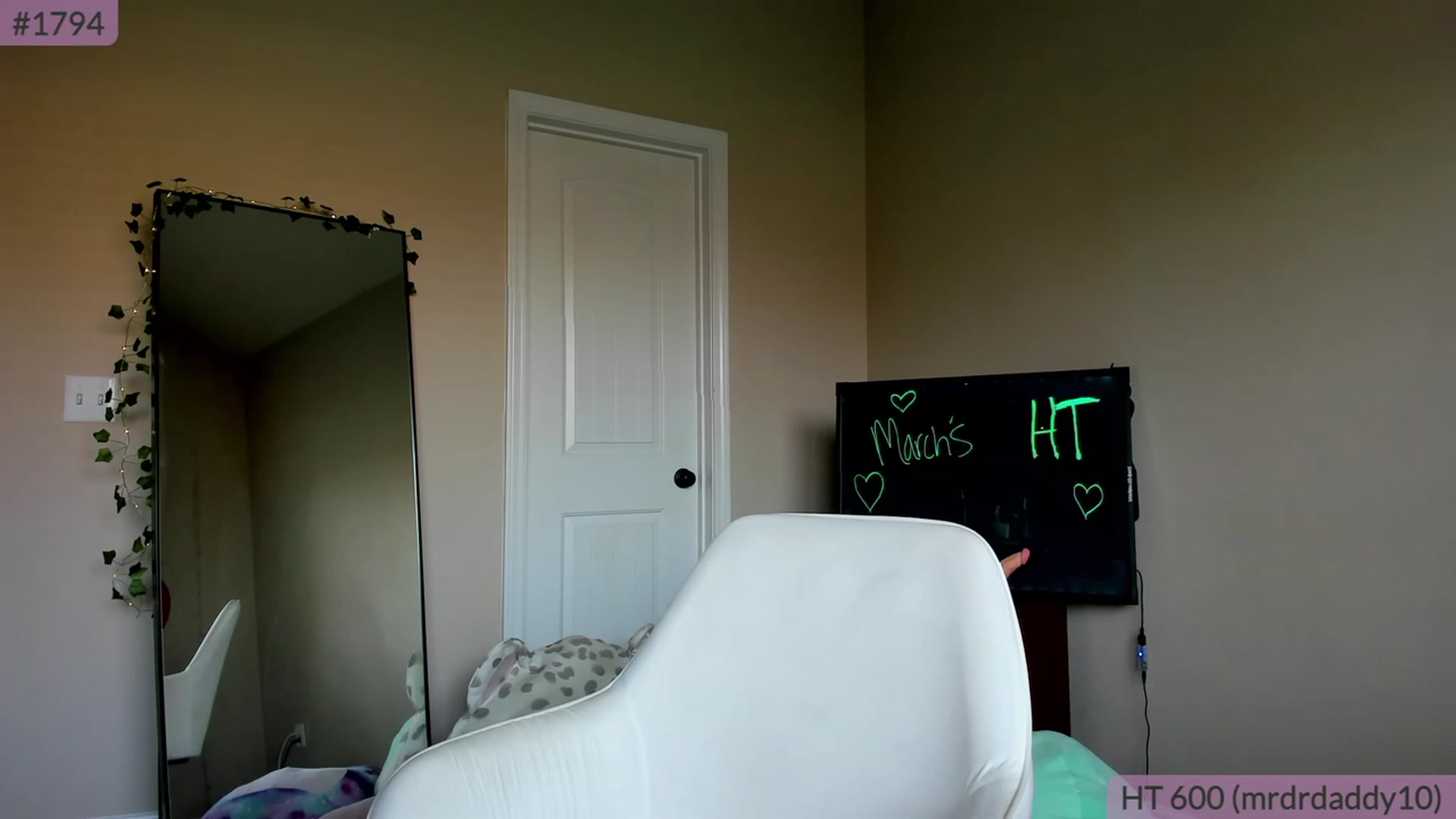 Gallery image thumbnail from BrookeBee's myfreecams stream on, 03/08/2023, 22:36 image 12 of 20