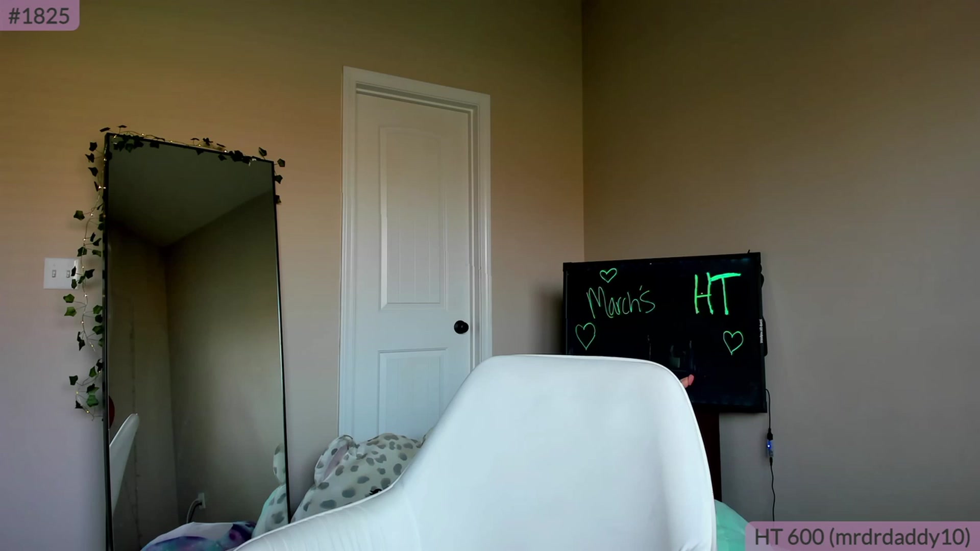 Gallery image thumbnail from BrookeBee's myfreecams stream on, 03/08/2023, 22:36 image 3 of 20