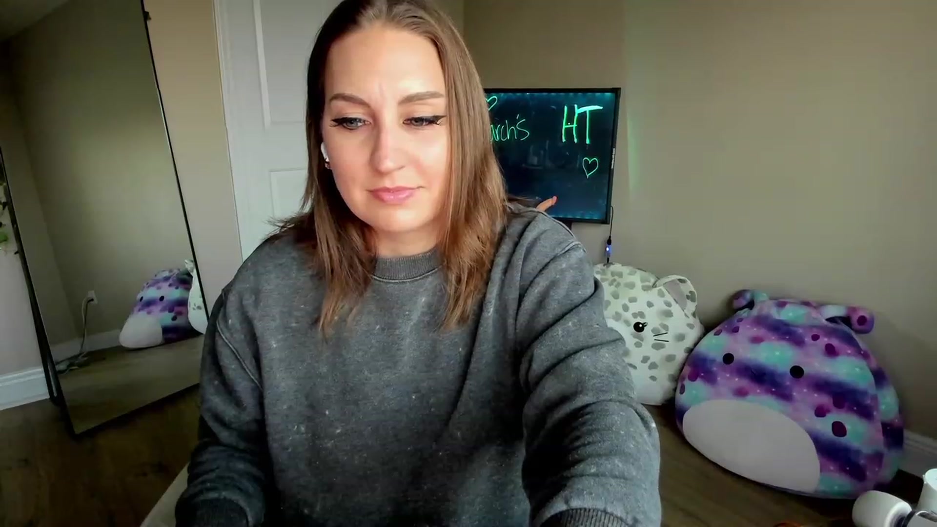 Gallery image thumbnail from BrookeBee's myfreecams stream on, 03/08/2023, 23:34 image 20 of 20