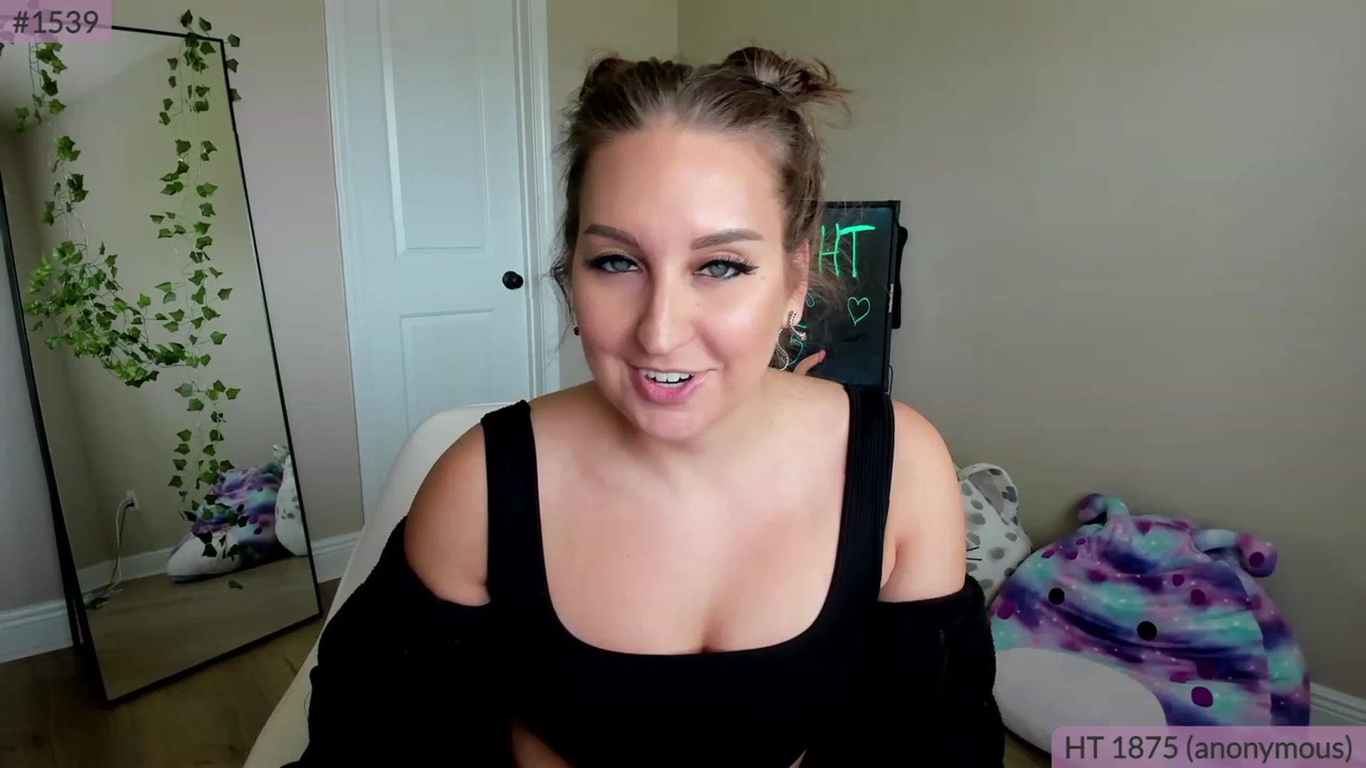 Gallery image thumbnail from BrookeBee's myfreecams stream on, 03/26/2023, 21:07 image 18 of 20