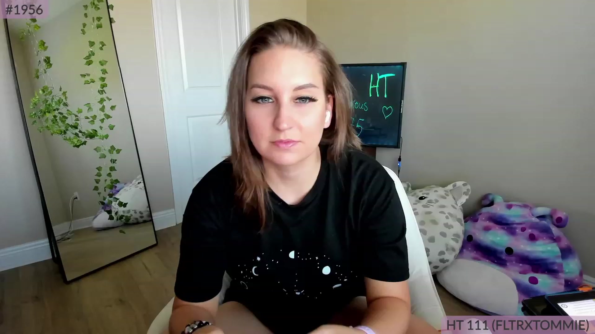 Gallery image thumbnail from BrookeBee's myfreecams stream on, 04/01/2023, 21:41 image 14 of 20