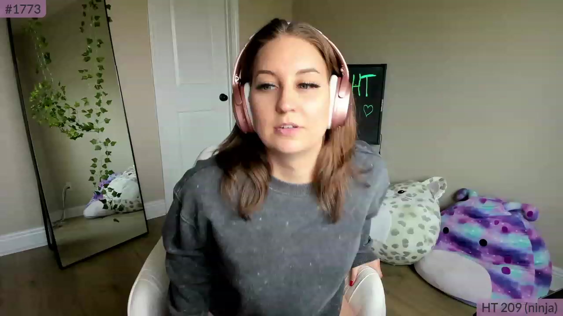 Gallery image thumbnail from BrookeBee's myfreecams stream on, 04/02/2023, 20:10 image 8 of 20