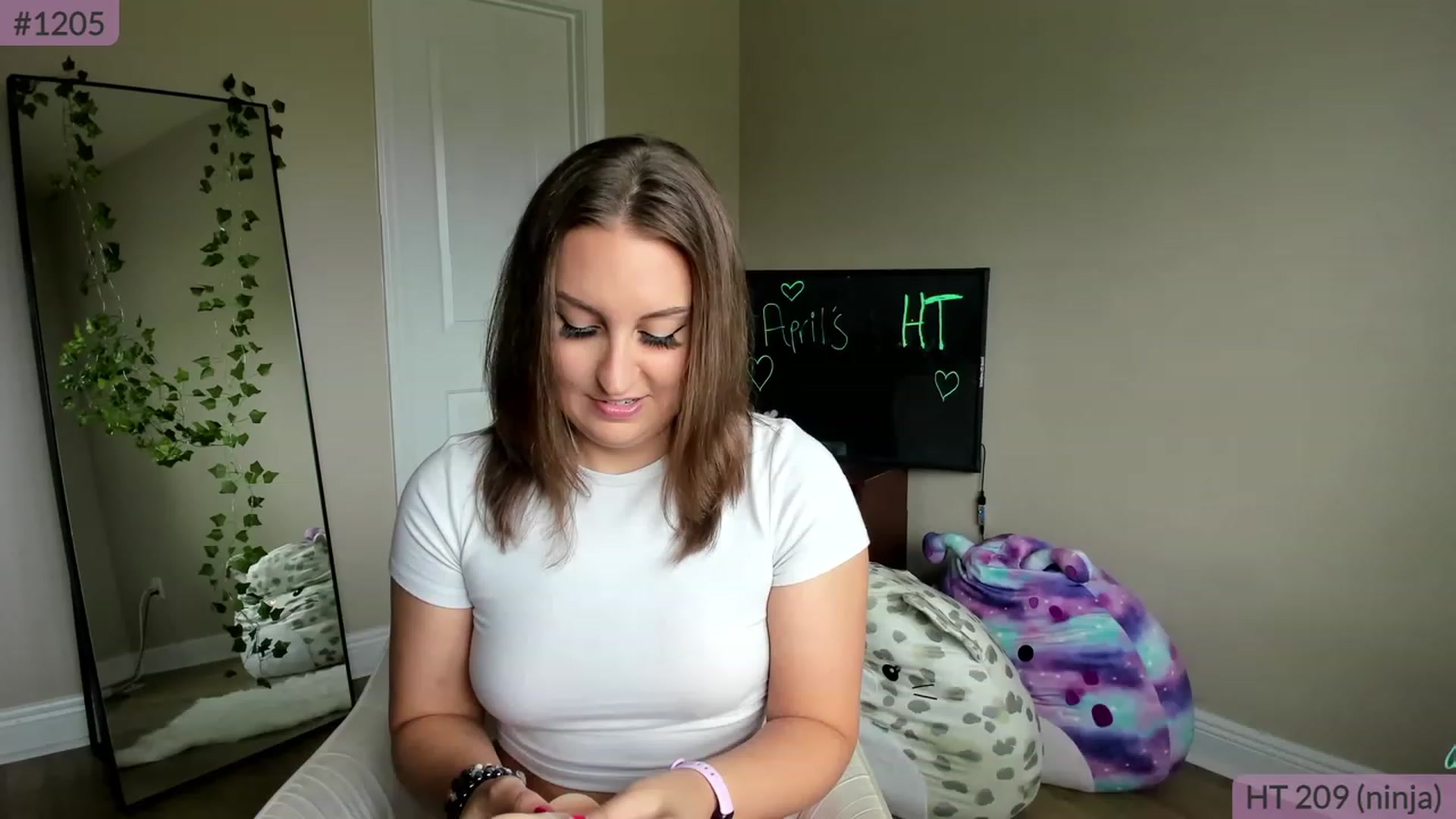 Gallery image thumbnail from BrookeBee's myfreecams stream on, 04/07/2023, 18:20 image 12 of 20
