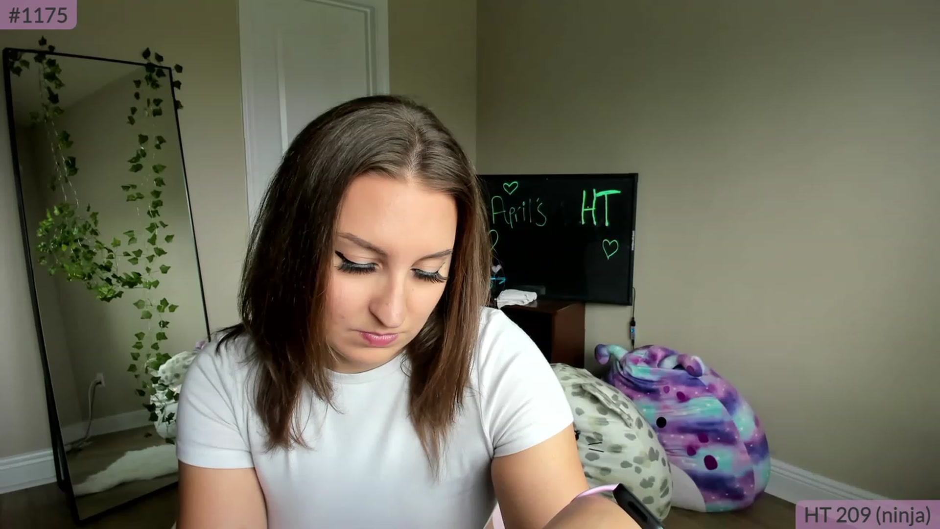 Gallery image thumbnail from BrookeBee's myfreecams stream on, 04/07/2023, 18:20 image 19 of 20