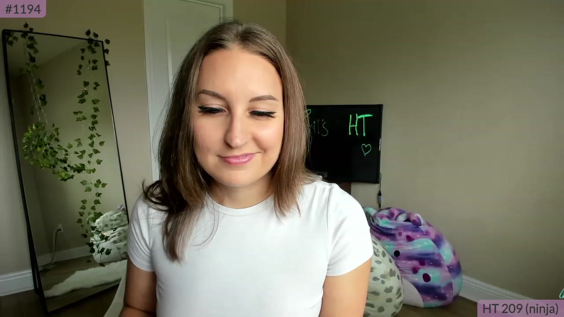Gallery image thumbnail from BrookeBee's myfreecams stream on, 04/07/2023, 18:20 image 17 of 20