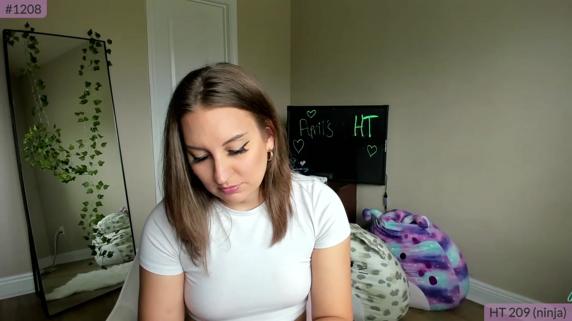 Gallery image thumbnail from BrookeBee's myfreecams stream on, 04/07/2023, 18:20 image 15 of 20