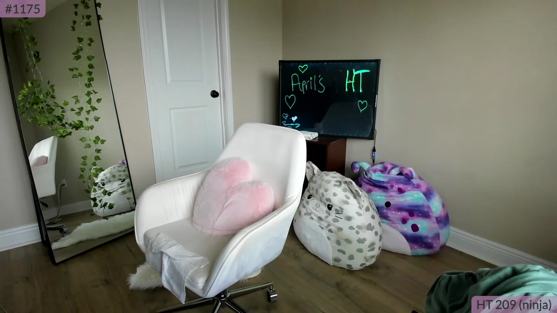 Gallery image thumbnail from BrookeBee's myfreecams stream on, 04/07/2023, 22:50 image 7 of 20