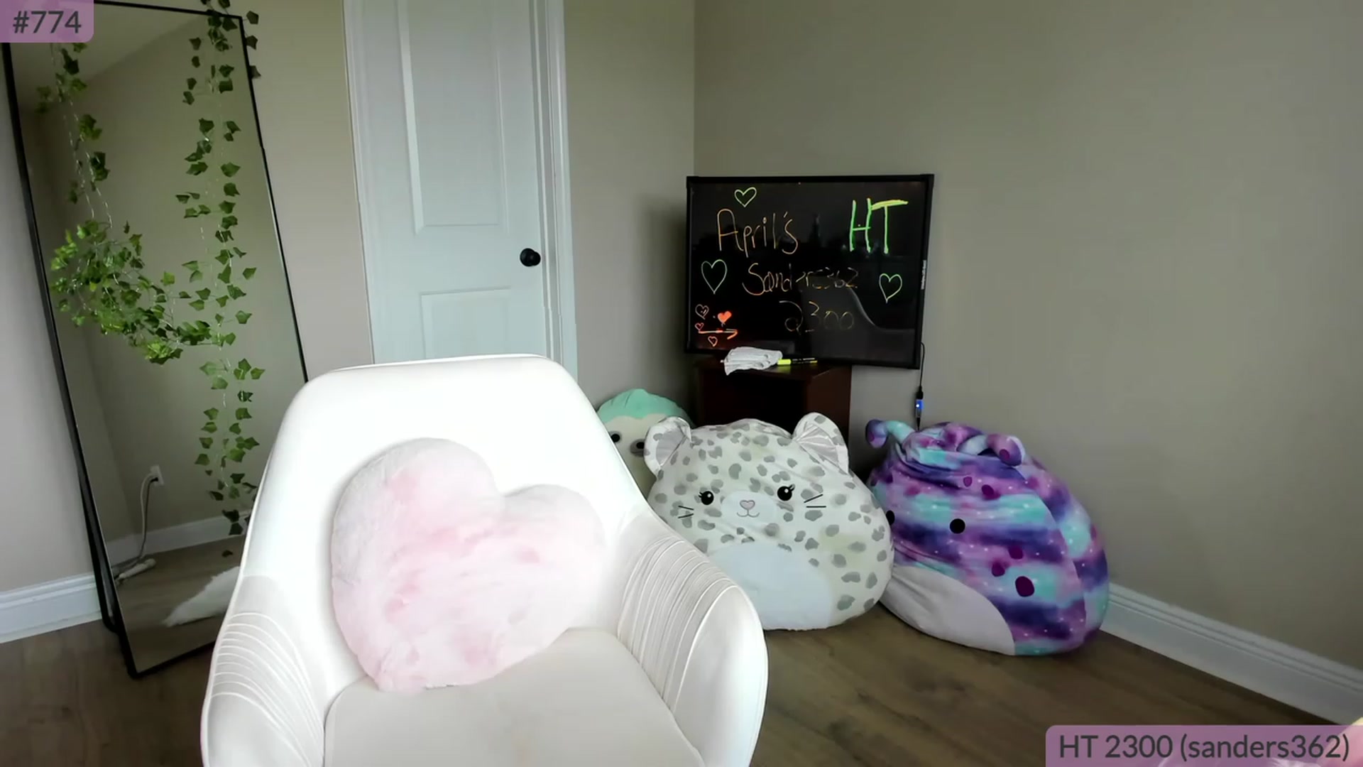Gallery image thumbnail from BrookeBee's myfreecams stream on, 04/08/2023, 21:40 image 19 of 20