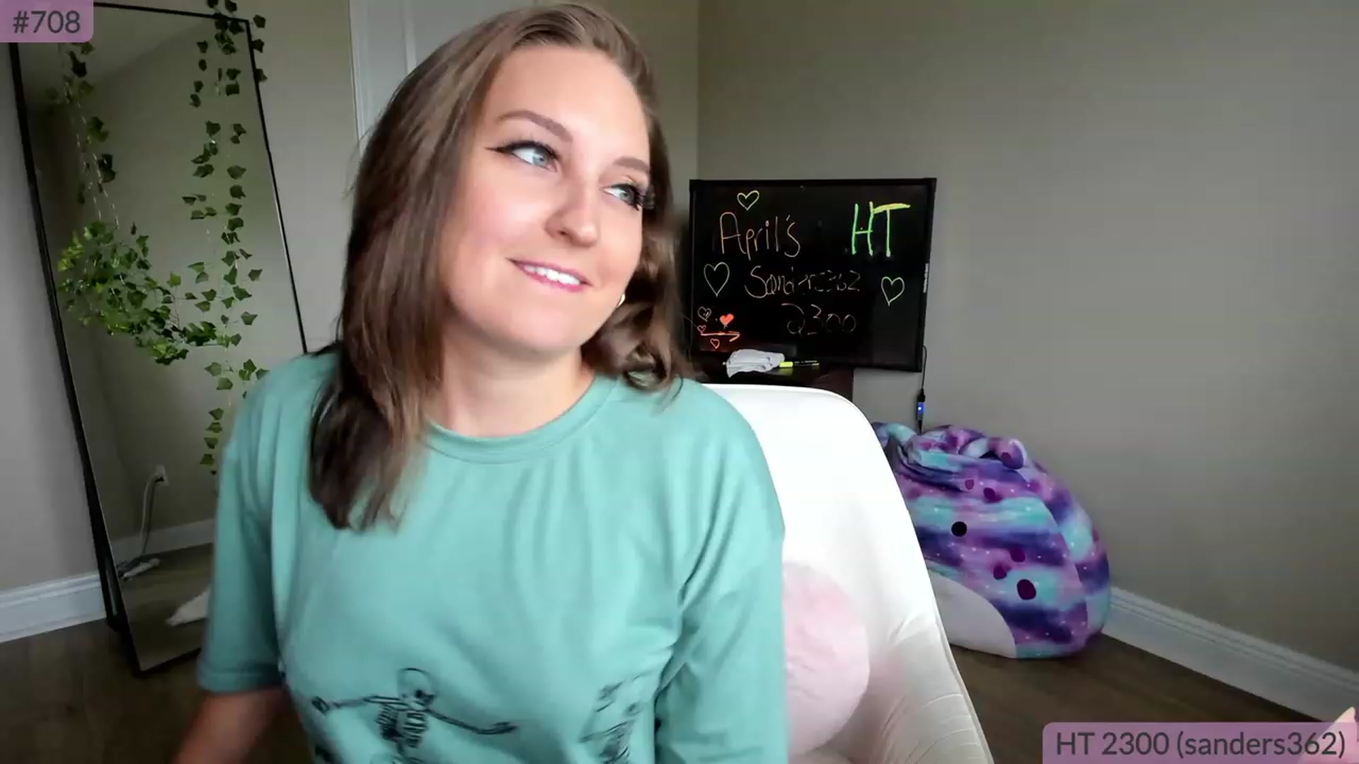 Gallery image thumbnail from BrookeBee's myfreecams stream on, 04/08/2023, 23:05 image 15 of 20
