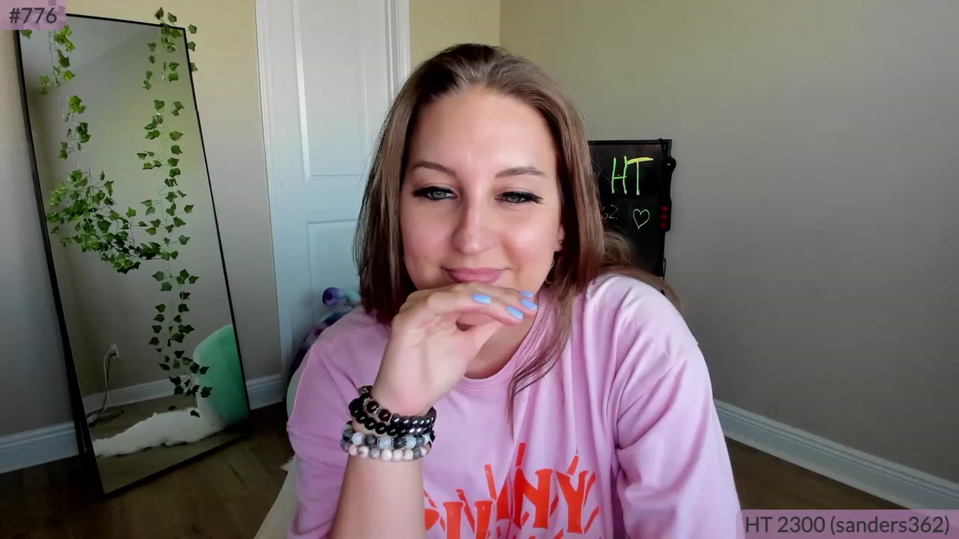 Gallery image thumbnail from BrookeBee's myfreecams stream on, 04/14/2023, 24:03 image 5 of 20