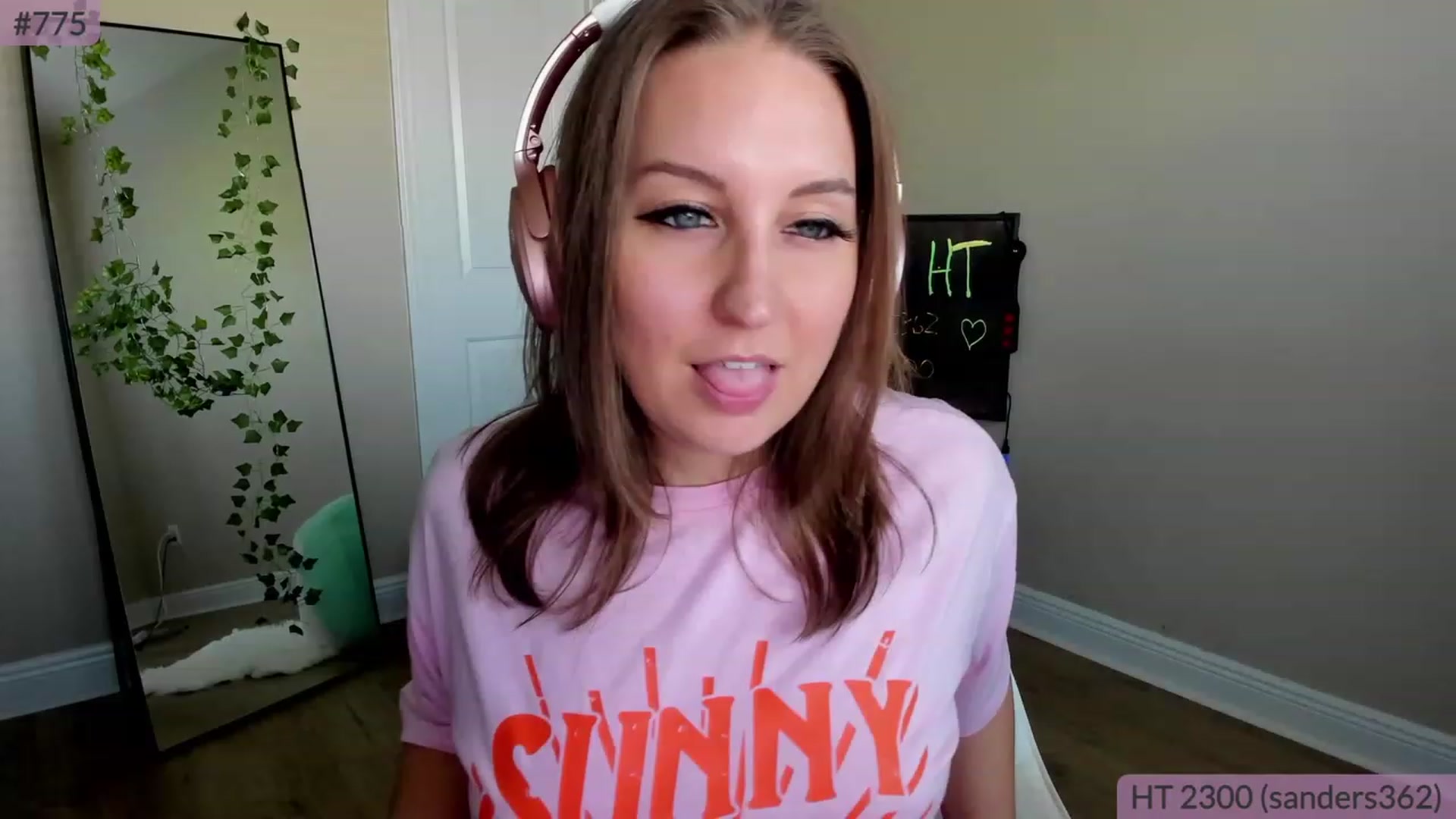 Gallery image thumbnail from BrookeBee's myfreecams stream on, 04/14/2023, 24:03 image 4 of 20
