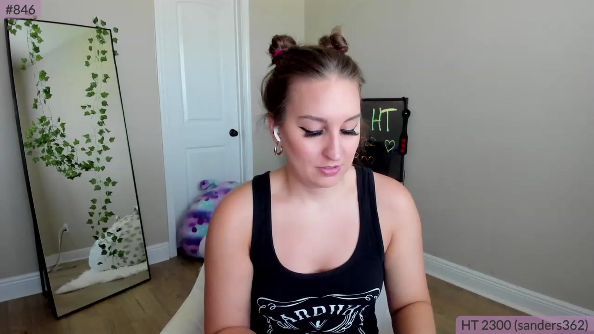 Gallery image thumbnail from BrookeBee's myfreecams stream on, 04/15/2023, 18:45 image 7 of 20