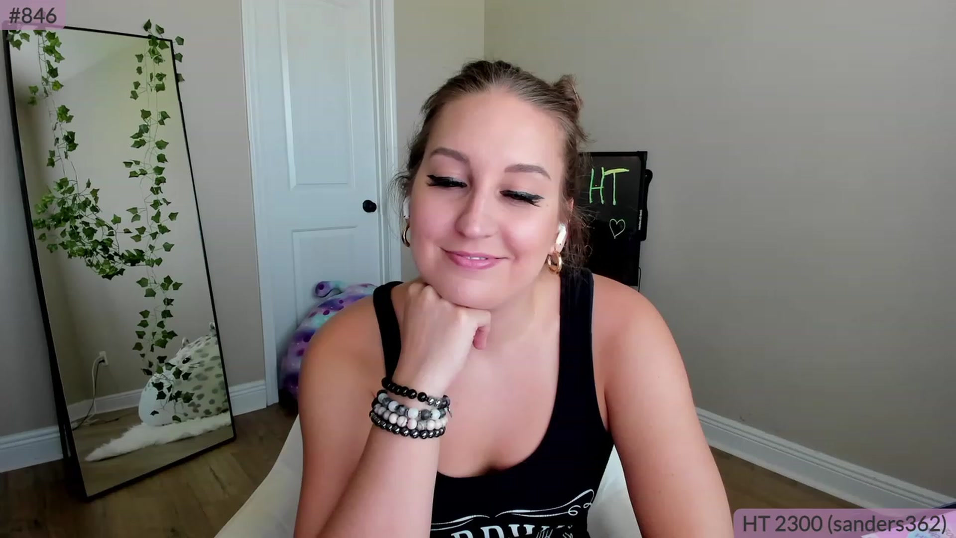 Gallery image thumbnail from BrookeBee's myfreecams stream on, 04/15/2023, 19:26 image 1 of 20