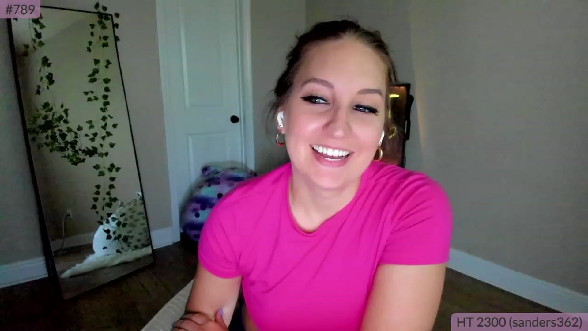 Gallery image thumbnail from BrookeBee's myfreecams stream on, 04/15/2023, 21:46 image 12 of 20