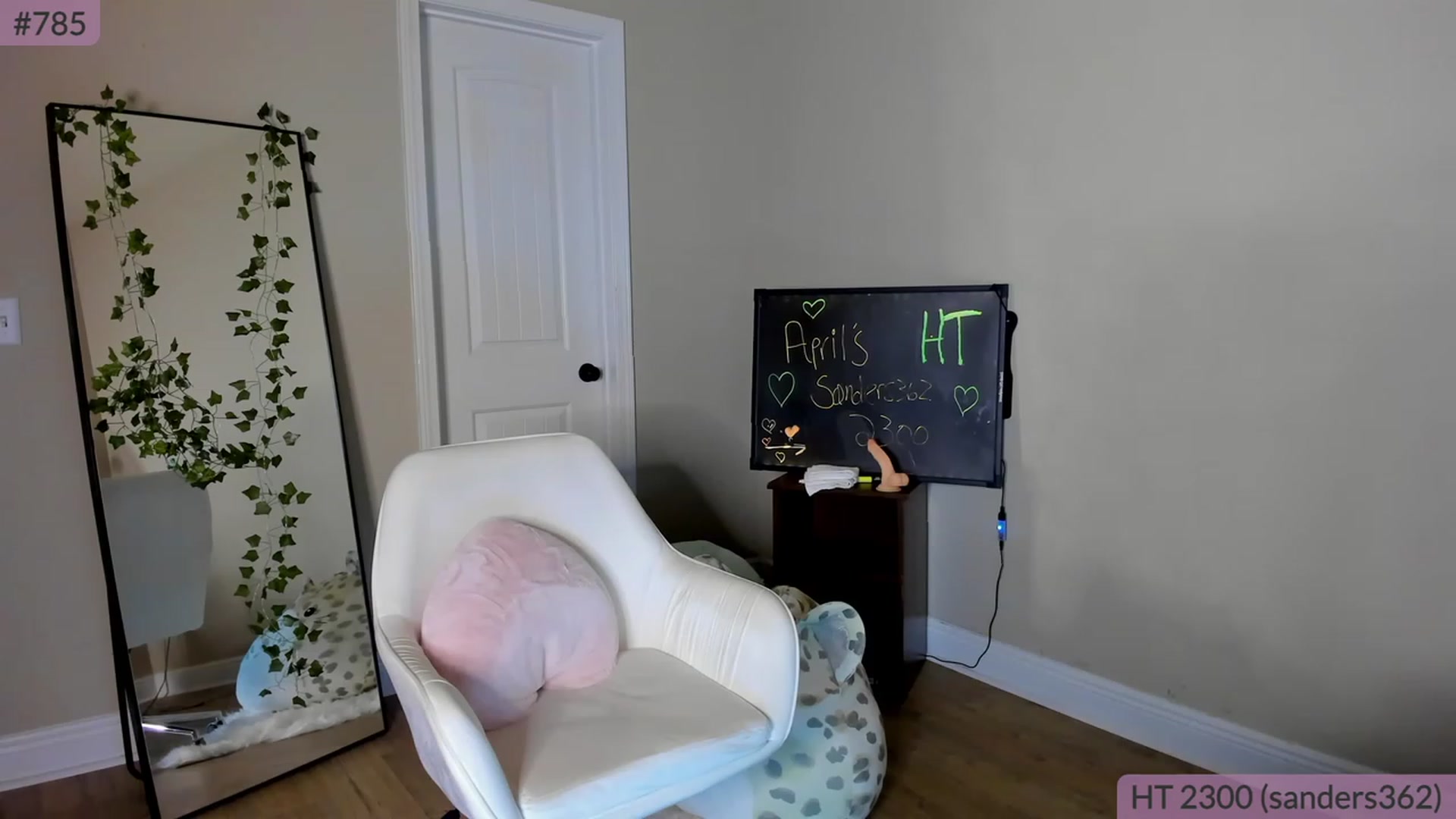 Gallery image thumbnail from BrookeBee's myfreecams stream on, 04/15/2023, 21:46 image 17 of 20