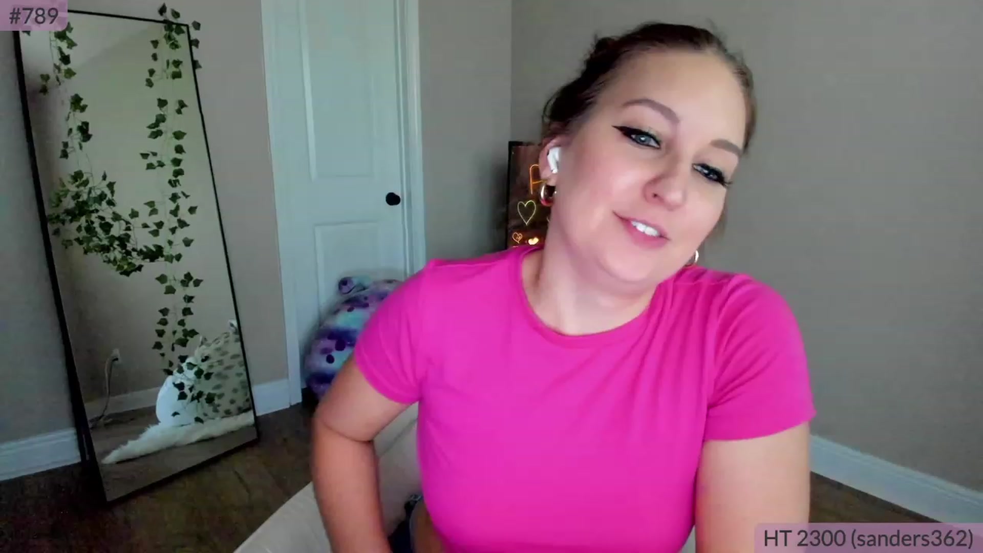 Gallery image thumbnail from BrookeBee's myfreecams stream on, 04/15/2023, 21:46 image 11 of 20