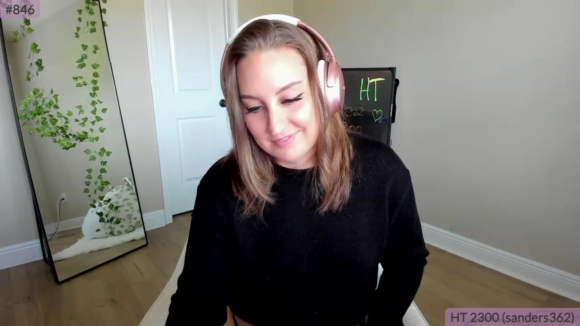 Gallery image thumbnail from BrookeBee's myfreecams stream on, 04/16/2023, 22:25 image 18 of 20