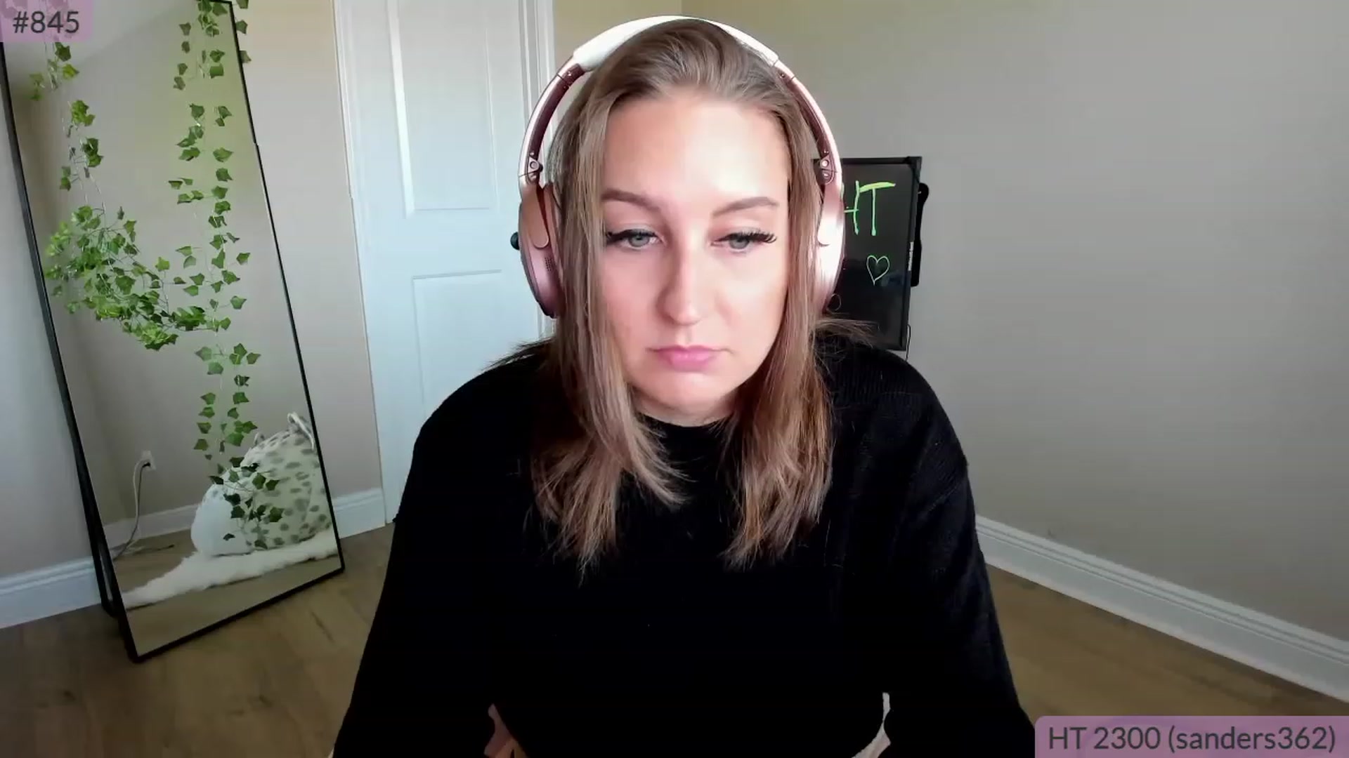 Gallery image thumbnail from BrookeBee's myfreecams stream on, 04/16/2023, 22:25 image 2 of 20