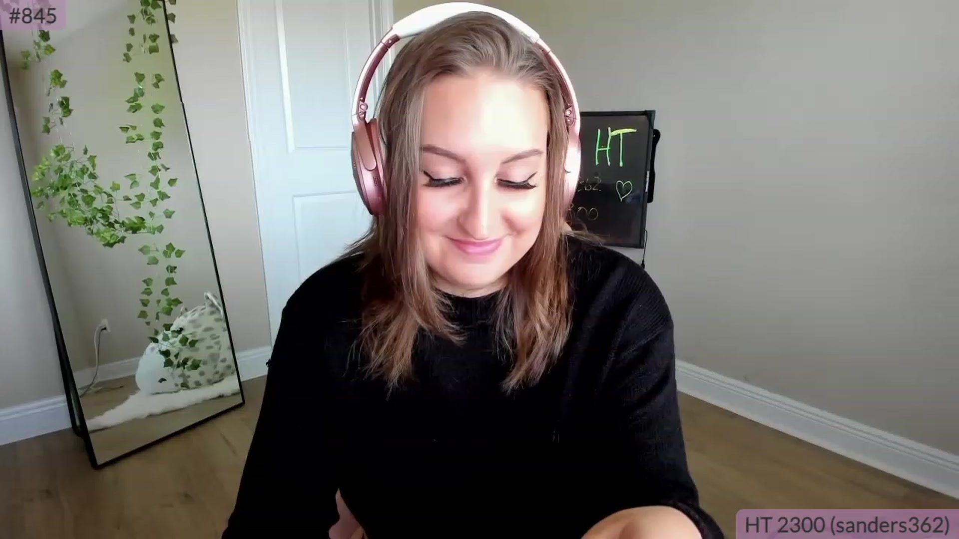 Gallery image thumbnail from BrookeBee's myfreecams stream on, 04/16/2023, 22:25 image 7 of 20