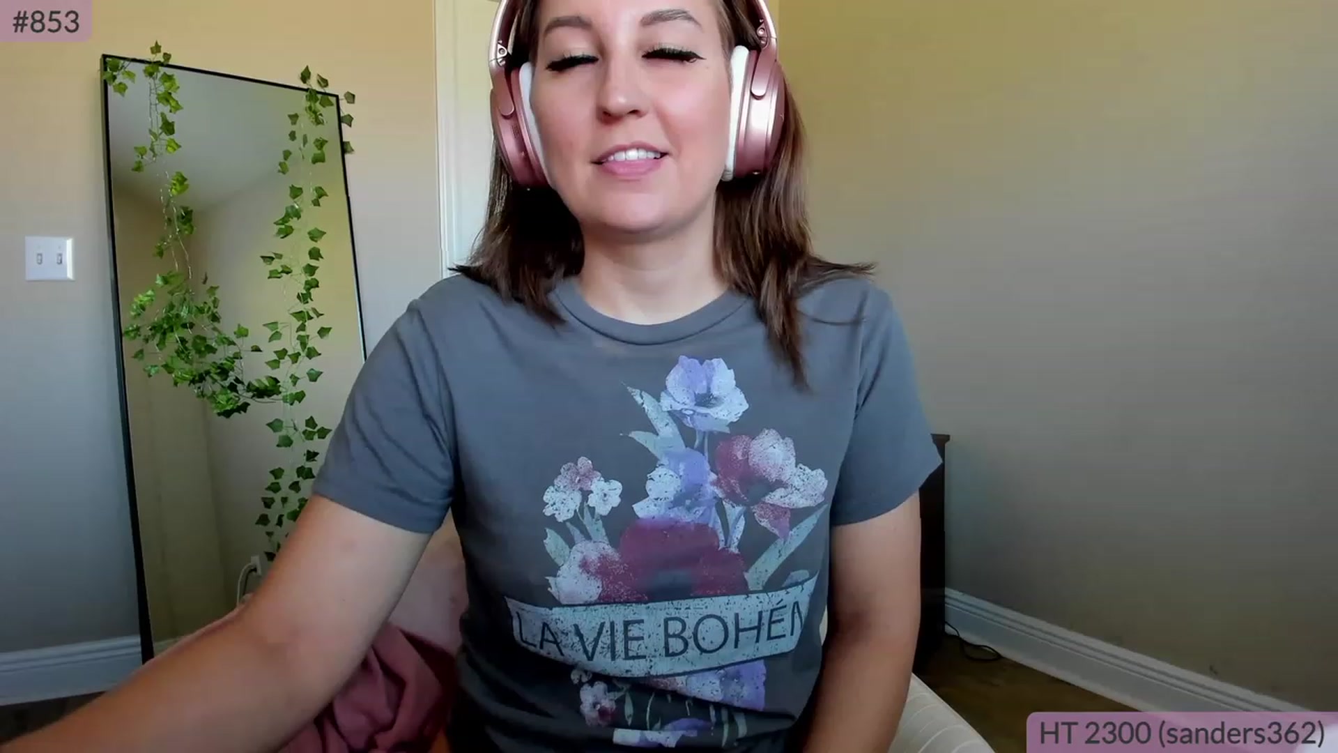 Gallery image thumbnail from BrookeBee's myfreecams stream on, 04/17/2023, 20:35 image 15 of 20