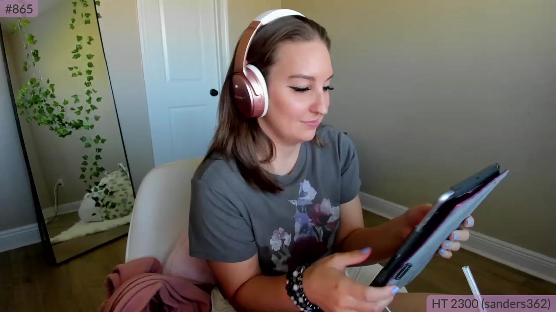 Gallery image thumbnail from BrookeBee's myfreecams stream on, 04/17/2023, 20:35 image 7 of 20