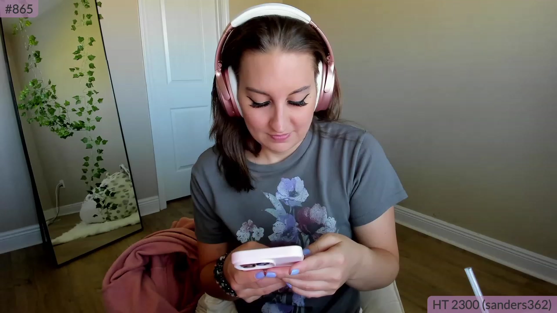 Gallery image thumbnail from BrookeBee's myfreecams stream on, 04/17/2023, 20:35 image 5 of 20