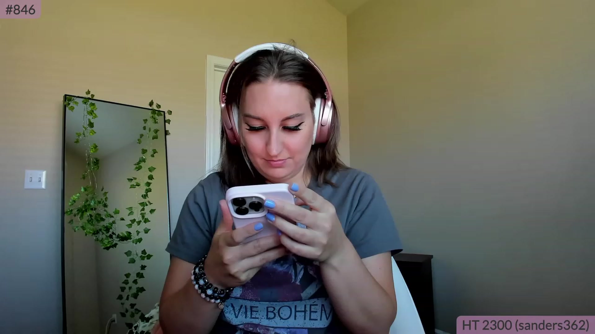 Gallery image thumbnail from BrookeBee's myfreecams stream on, 04/17/2023, 22:02 image 2 of 20