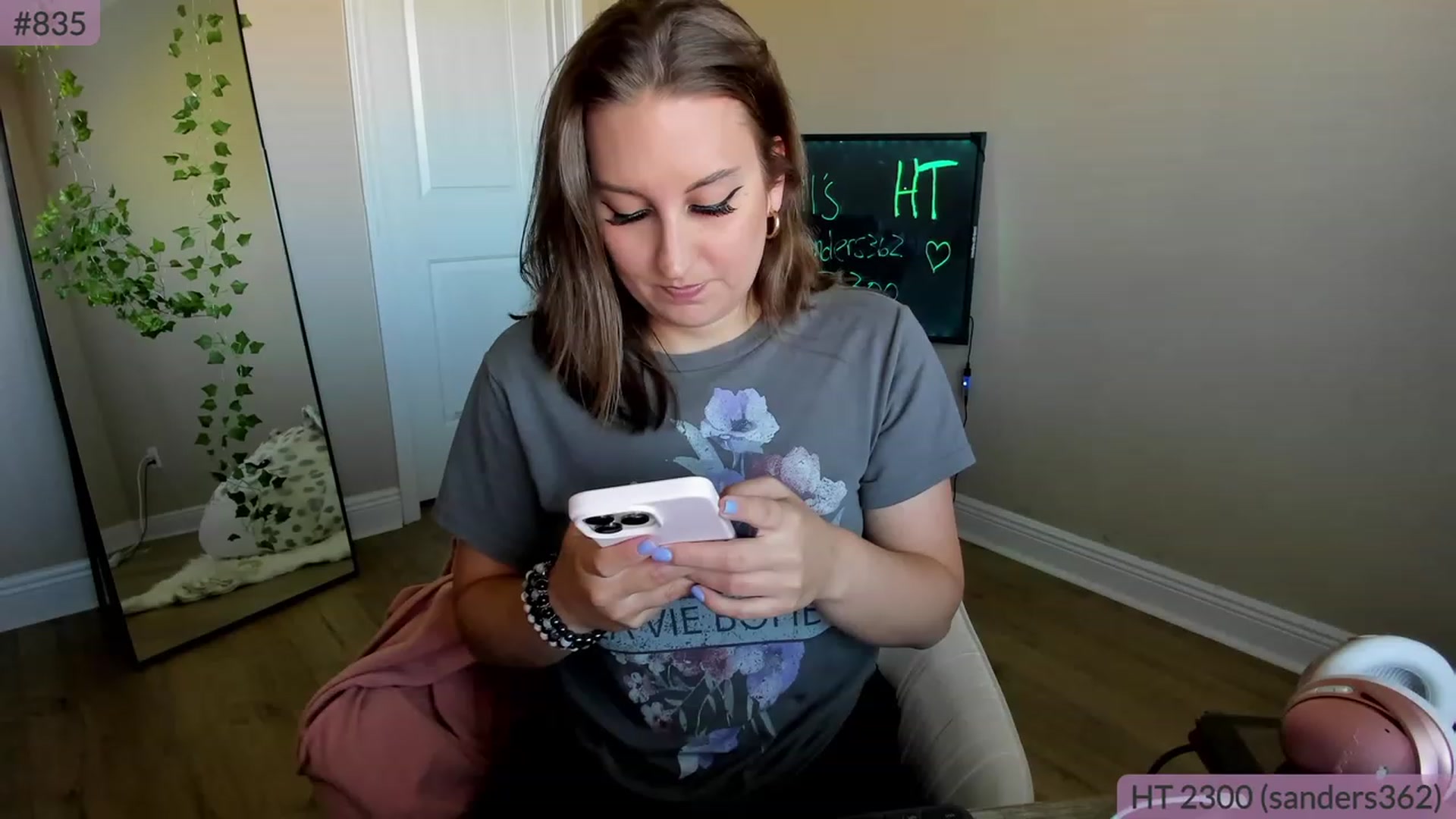 Gallery image thumbnail from BrookeBee's myfreecams stream on, 04/17/2023, 22:02 image 17 of 20