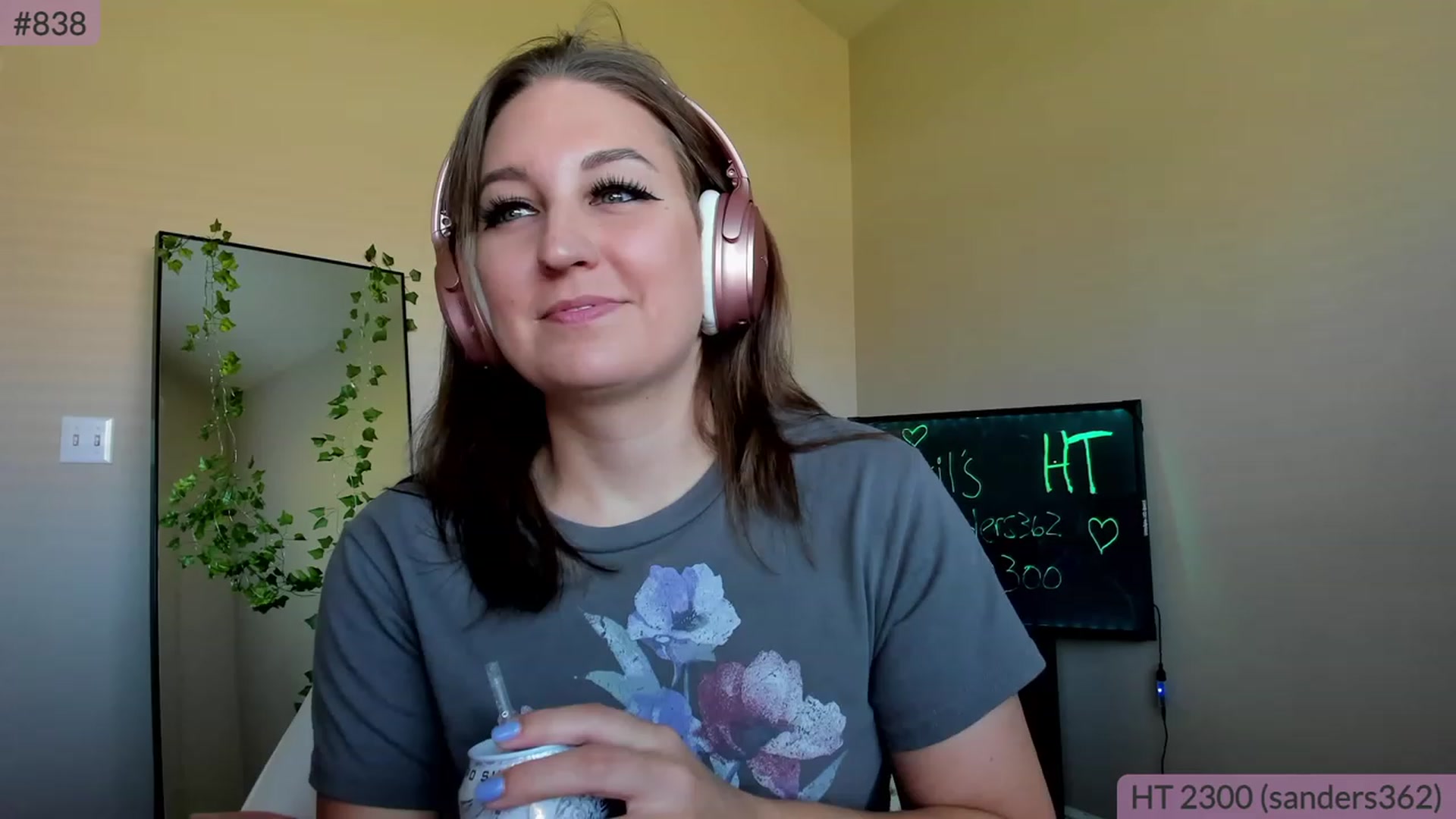 Gallery image thumbnail from BrookeBee's myfreecams stream on, 04/17/2023, 22:02 image 6 of 20
