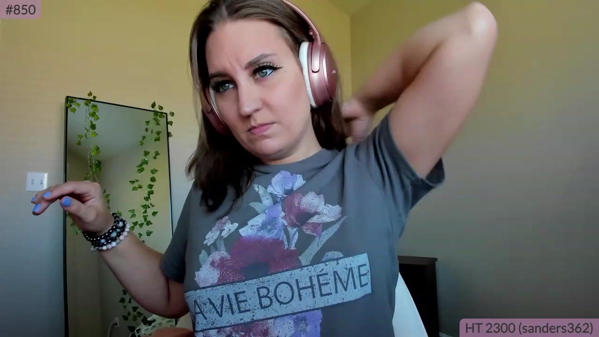 Gallery image thumbnail from BrookeBee's myfreecams stream on, 04/17/2023, 22:02 image 1 of 20