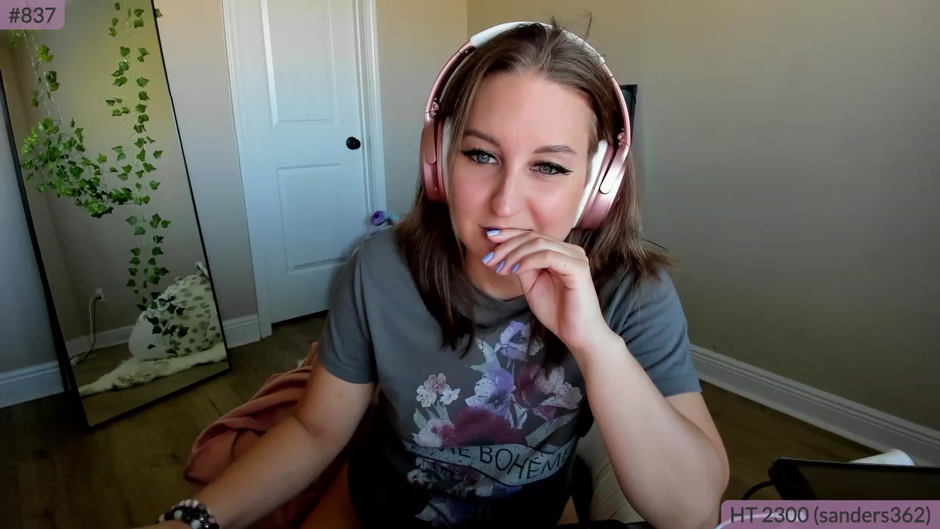 Gallery image thumbnail from BrookeBee's myfreecams stream on, 04/17/2023, 22:02 image 12 of 20