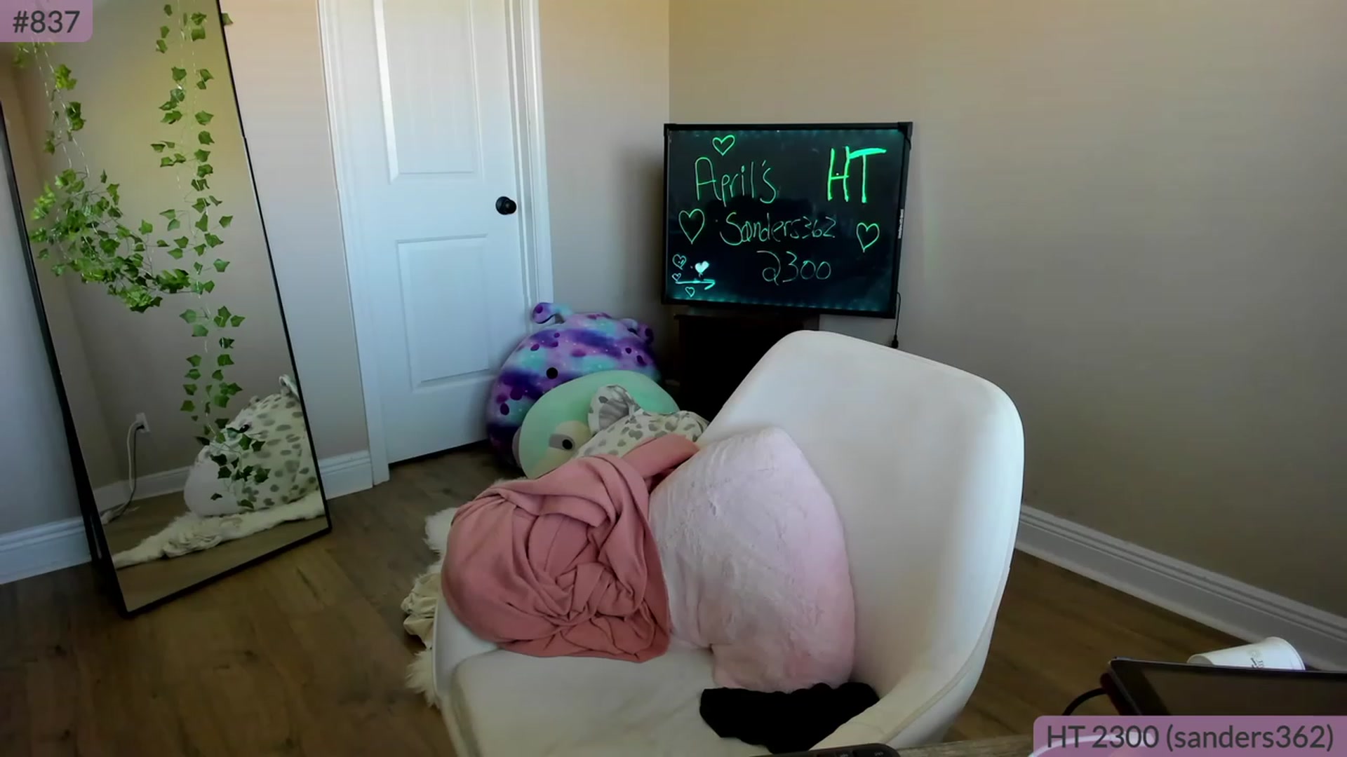 Gallery image thumbnail from BrookeBee's myfreecams stream on, 04/17/2023, 22:02 image 16 of 20