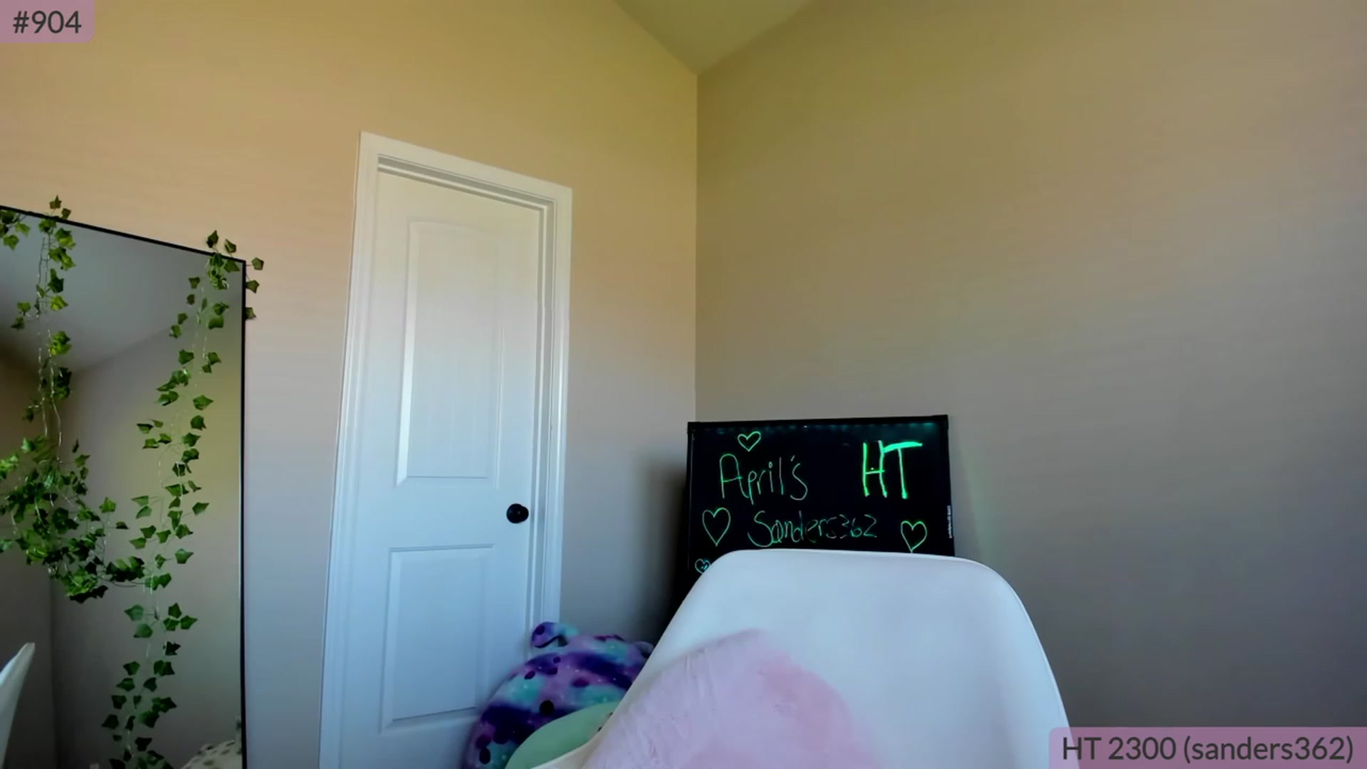 Gallery image thumbnail from BrookeBee's myfreecams stream on, 04/20/2023, 22:59 image 6 of 20