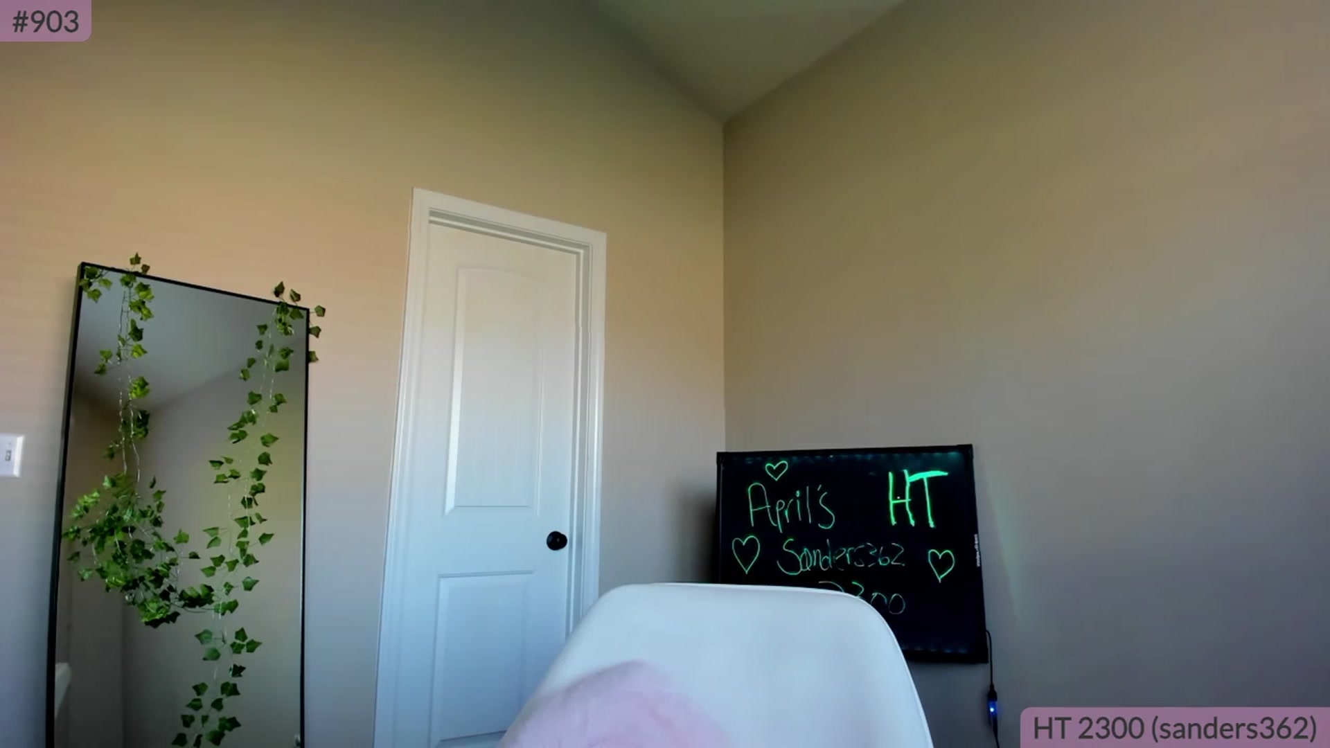 Gallery image thumbnail from BrookeBee's myfreecams stream on, 04/20/2023, 22:59 image 16 of 20