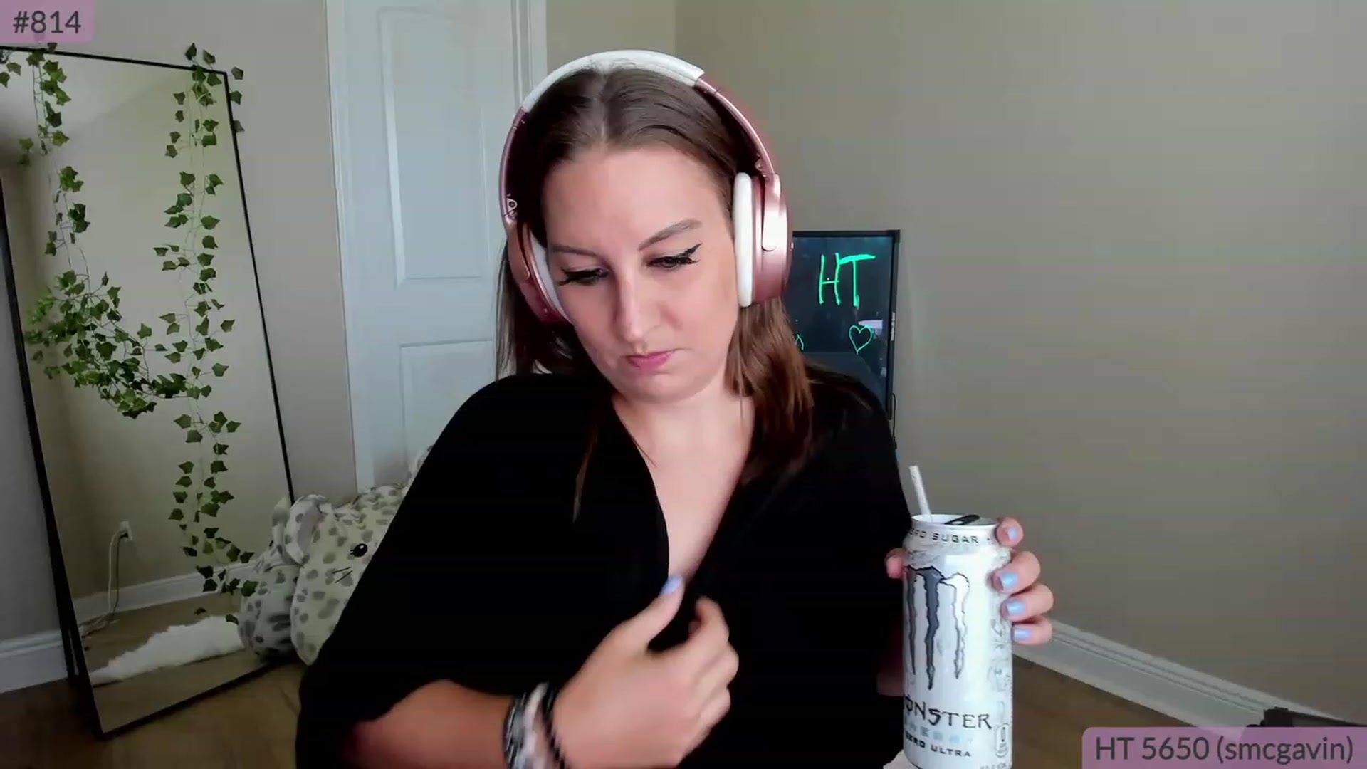 Gallery image thumbnail from BrookeBee's myfreecams stream on, 04/21/2023, 22:24 image 9 of 20