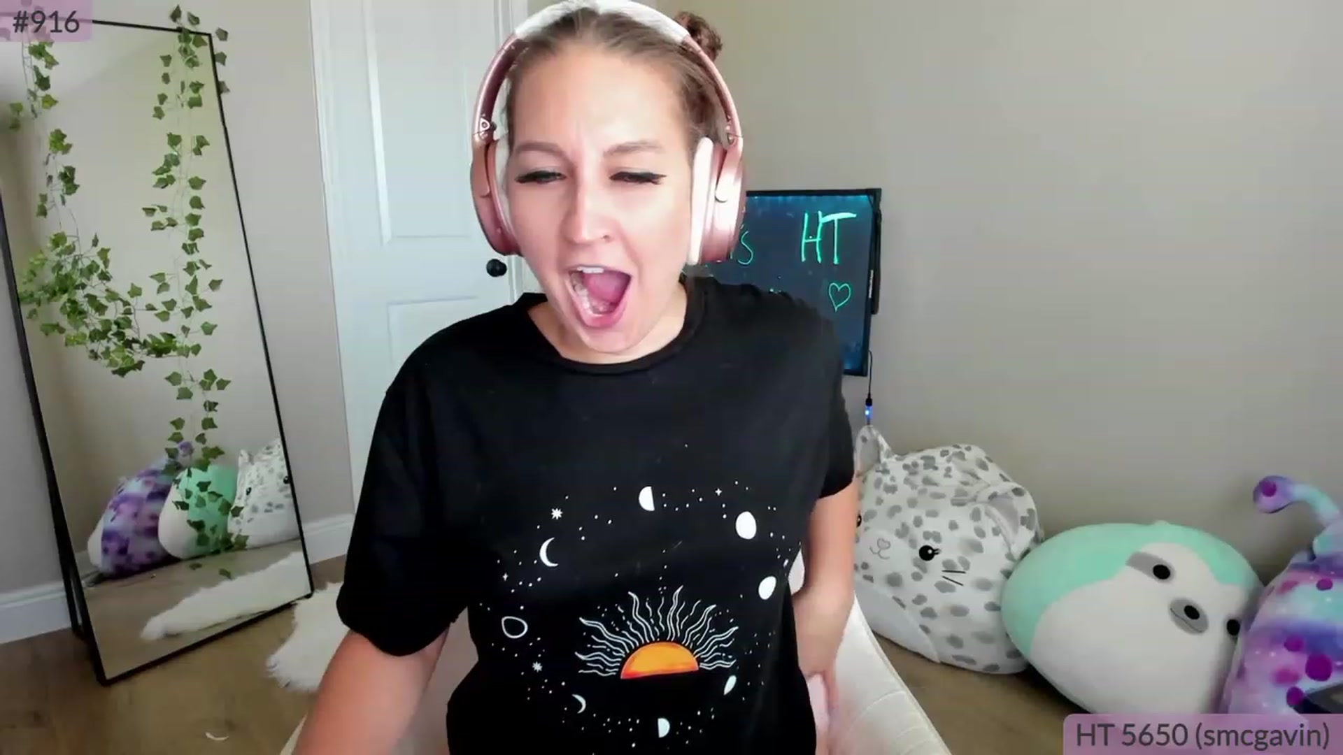Gallery image thumbnail from BrookeBee's myfreecams stream on, 04/24/2023, 22:02 image 8 of 20