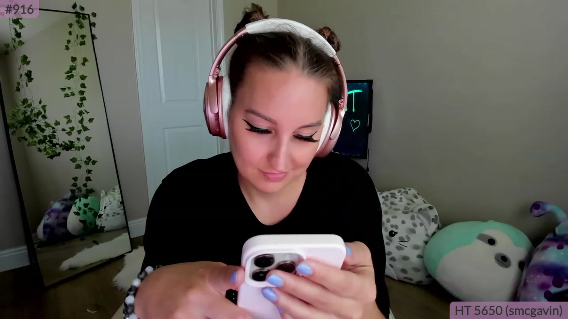 Gallery image thumbnail from BrookeBee's myfreecams stream on, 04/24/2023, 22:02 image 1 of 20
