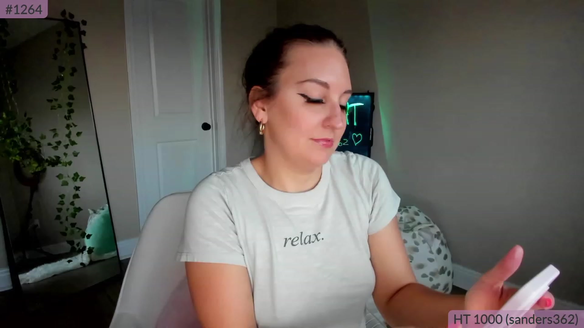 Gallery image thumbnail from BrookeBee's myfreecams stream on, 05/04/2023, 01:17 image 1 of 20